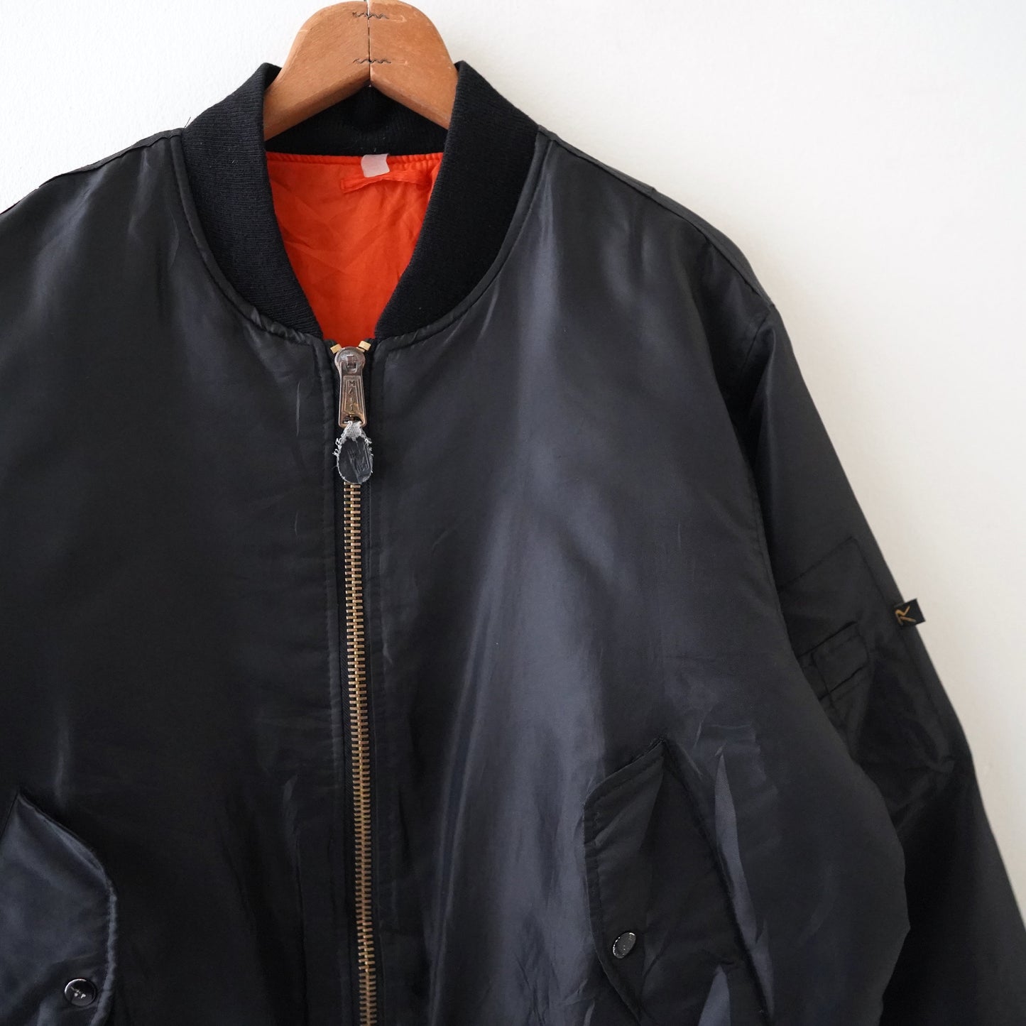 00s MA-1 nylon jacket