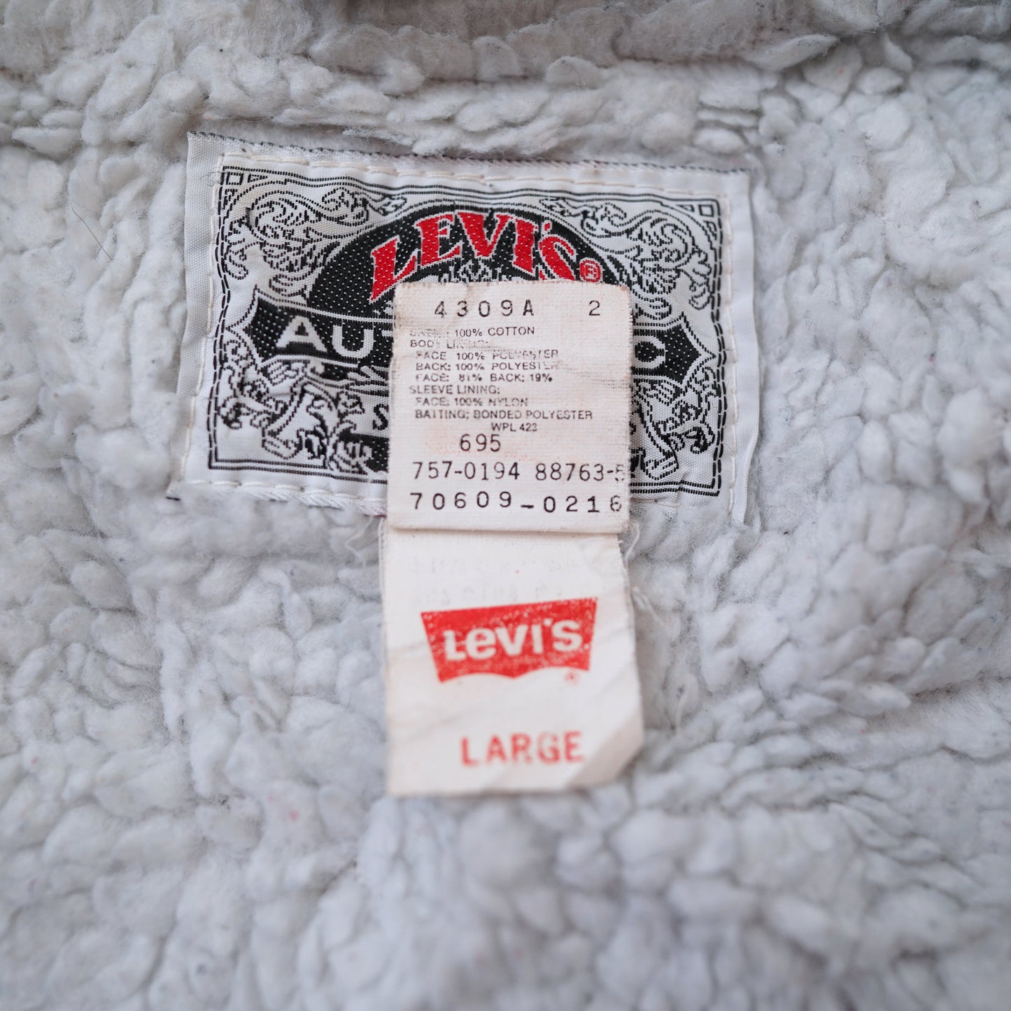 90s Levi's boa denim jacket