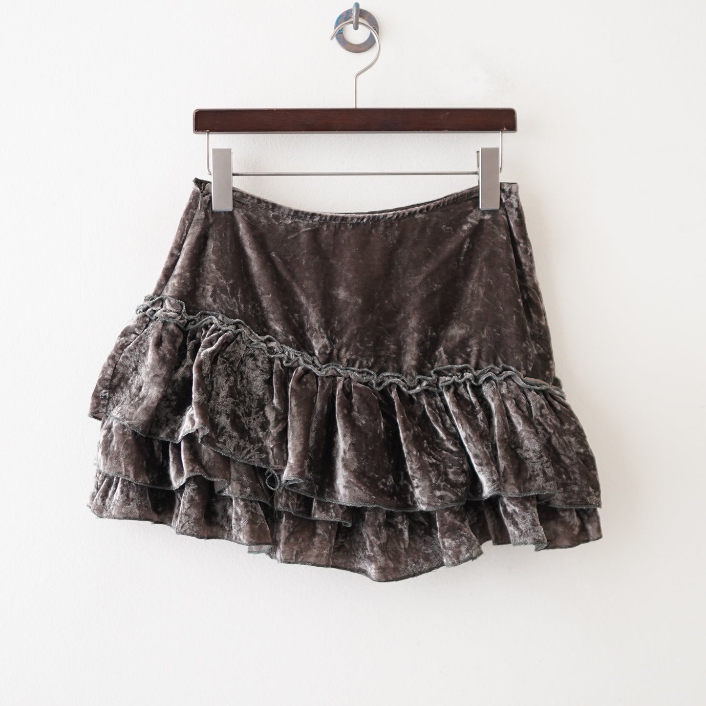 MOTIVI velvet ruffle skirt