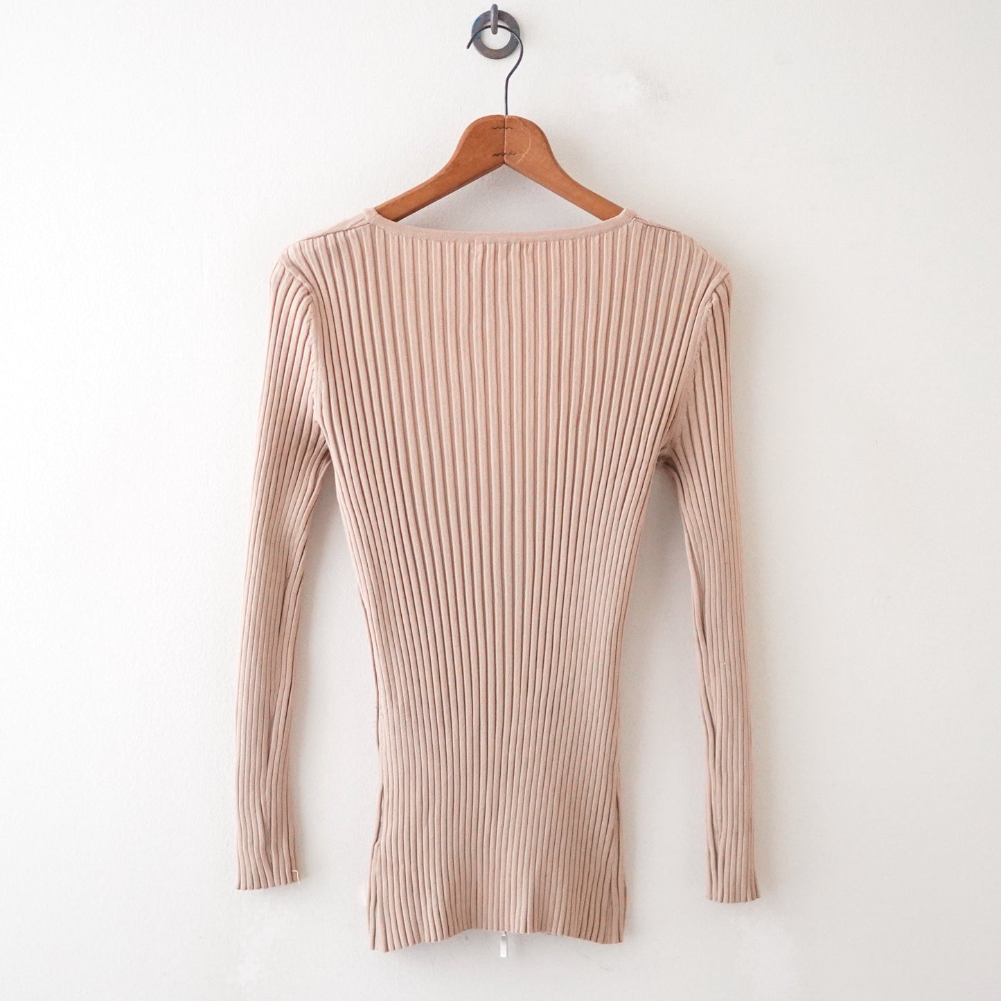 knit slim sweater