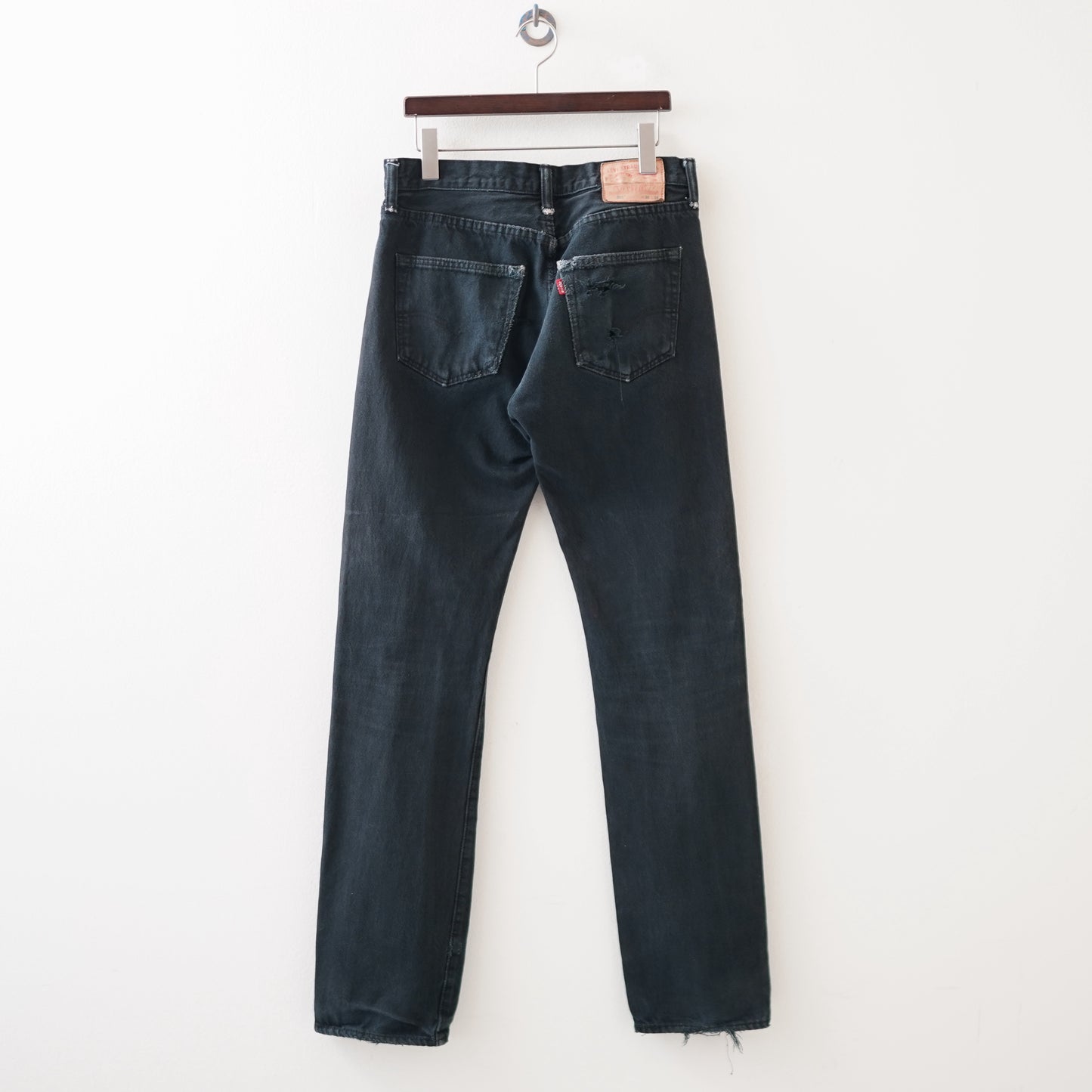 Levi's 501 ripped denim pants