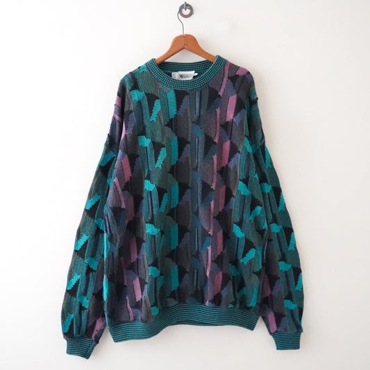 3D pattern sweater