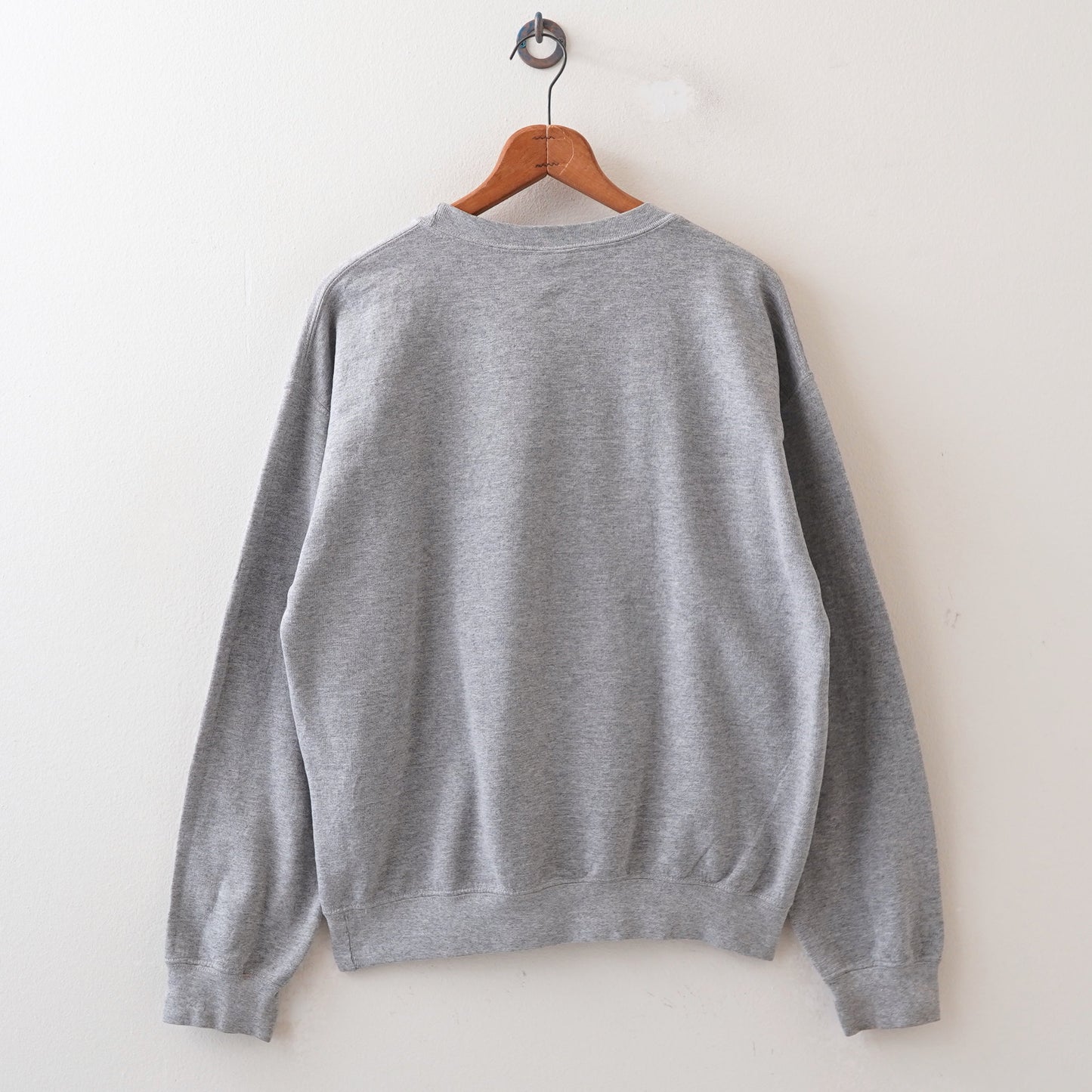 GILDAN letter sweat