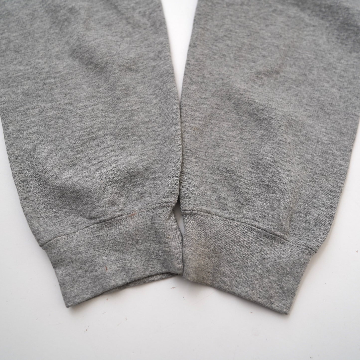 GILDAN letter sweat