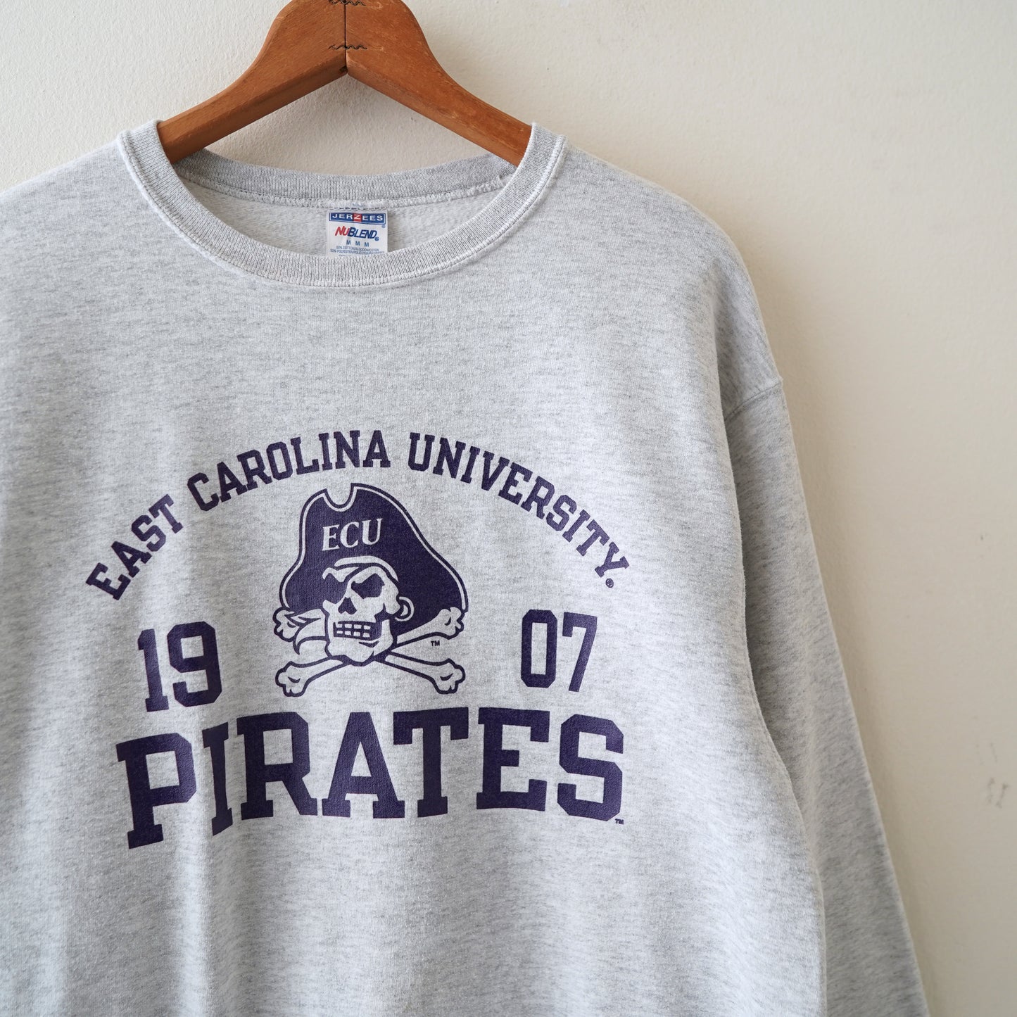 East Carolina Pirates sweat