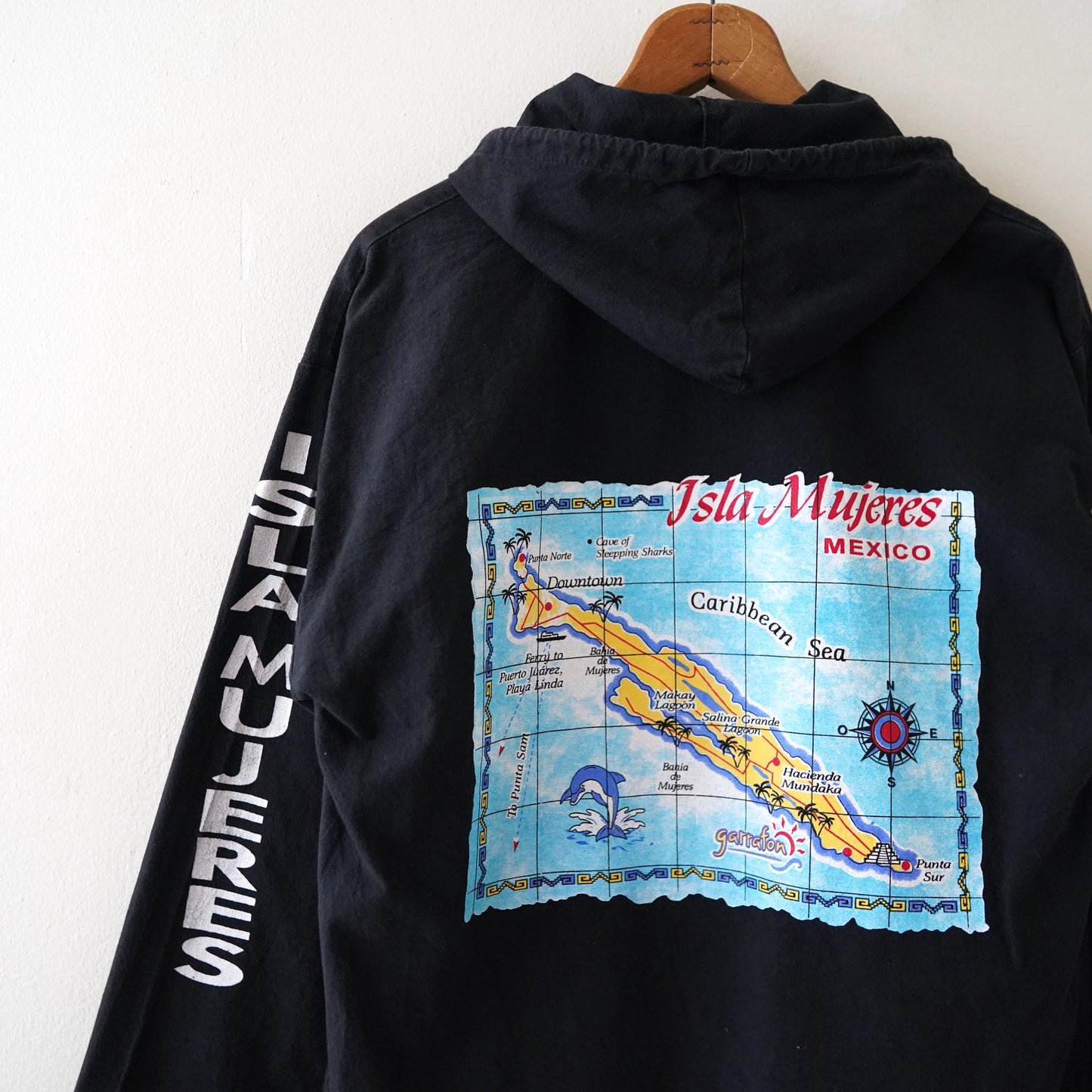 isla mujeres printed hoodie jacket