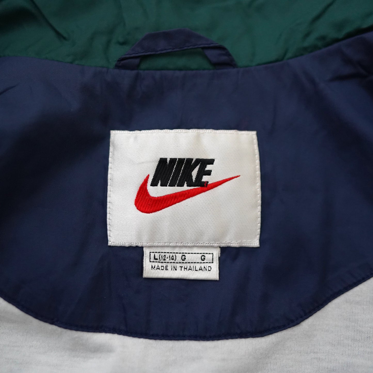 90s NIKE nylon jacket