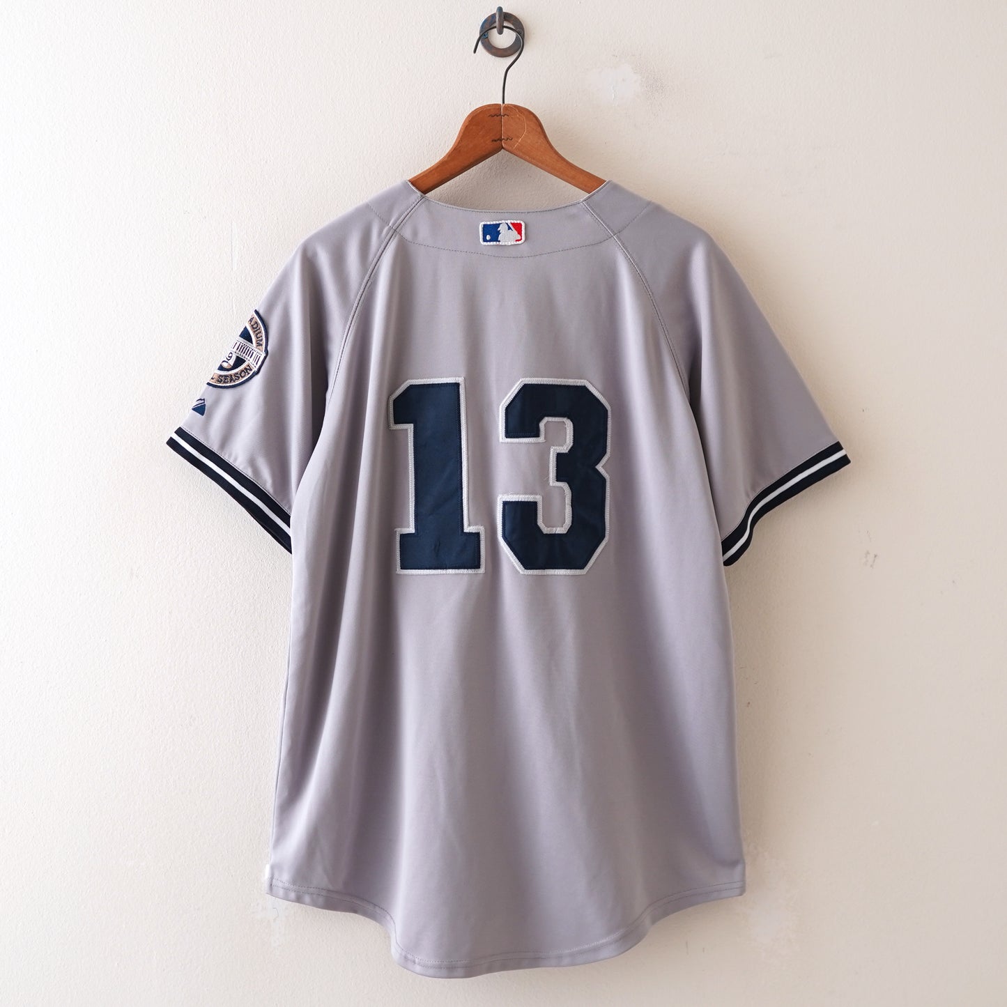 00s majestic yankees baseball shirt