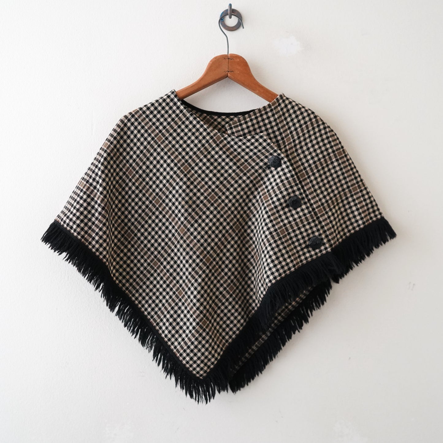 check tassel cape