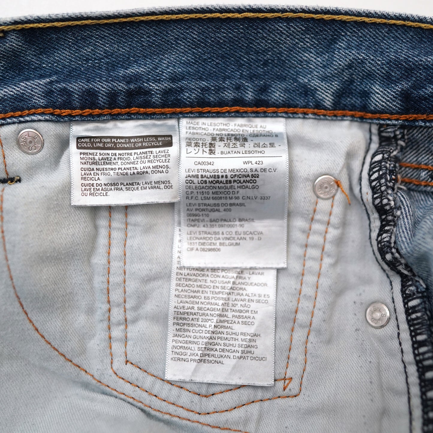 Levi’s 505 denim pants