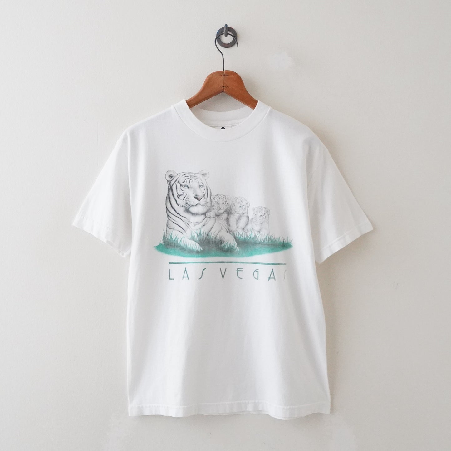 90s animal tee