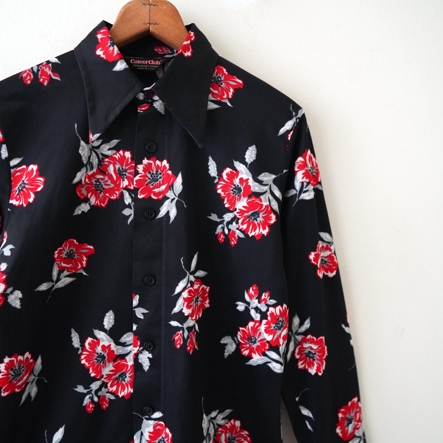 70s FOCUS Career Club flower shirt