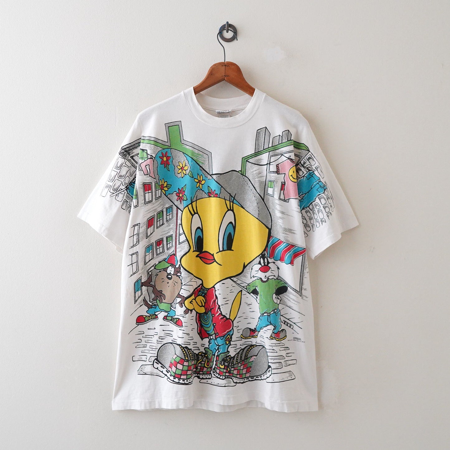 90s LOONEY TUNES tweety tee