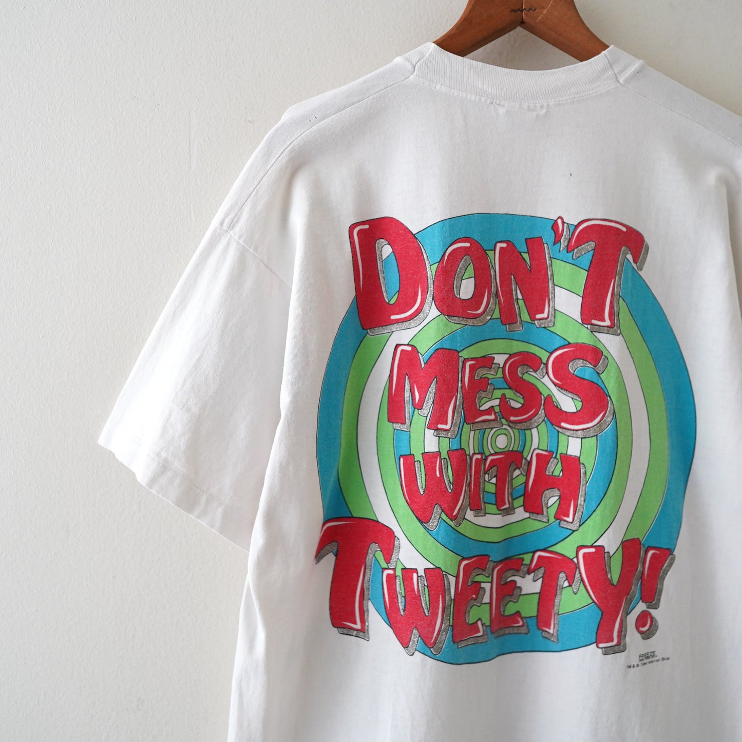 90s LOONEY TUNES tweety tee