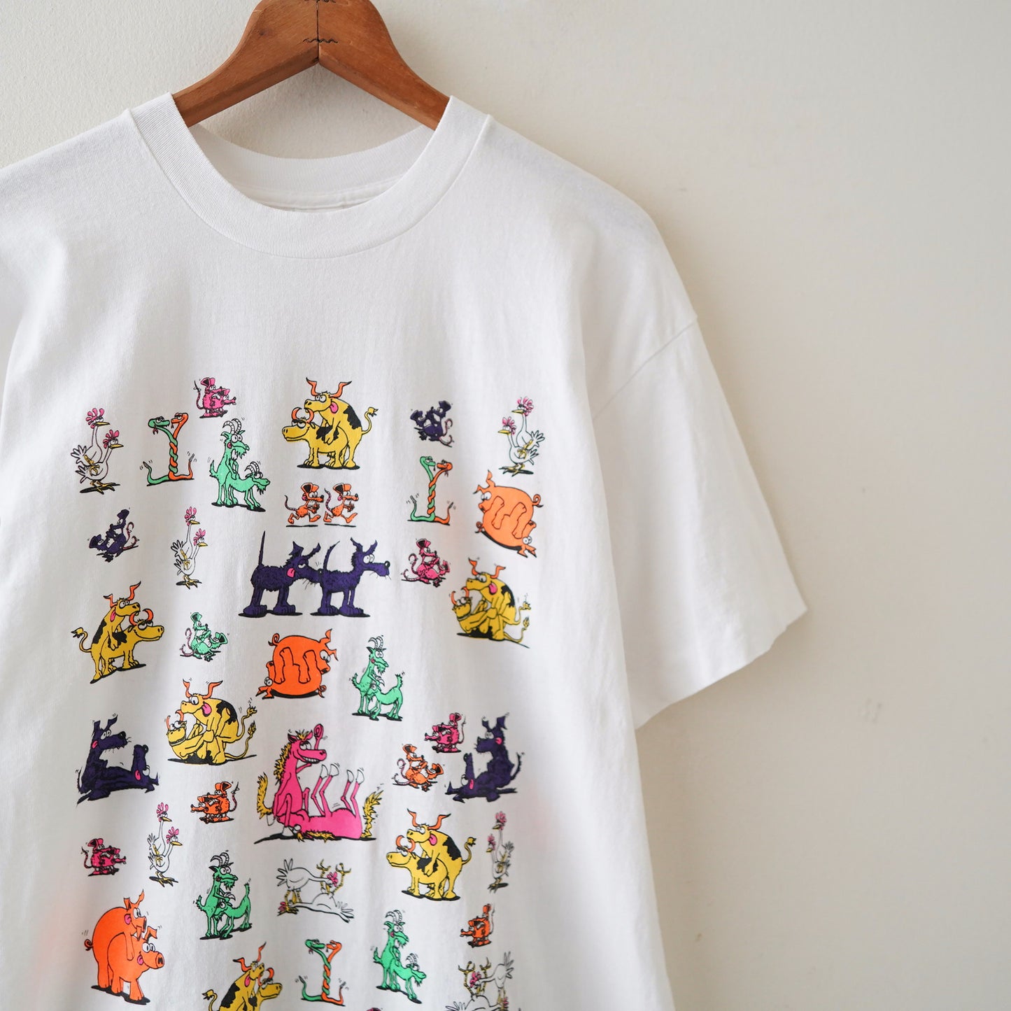 90s animal tee