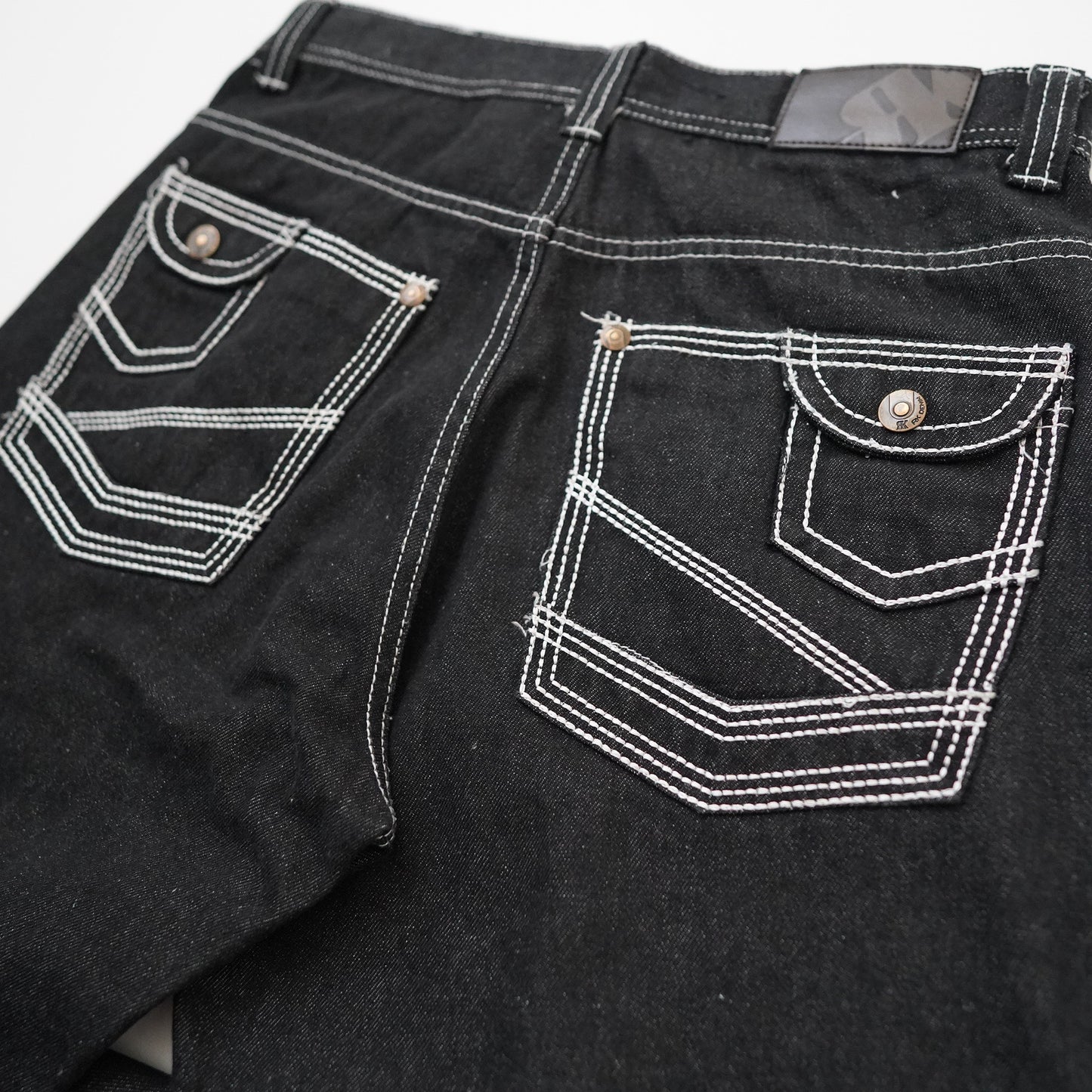 contrast stitching denim pants