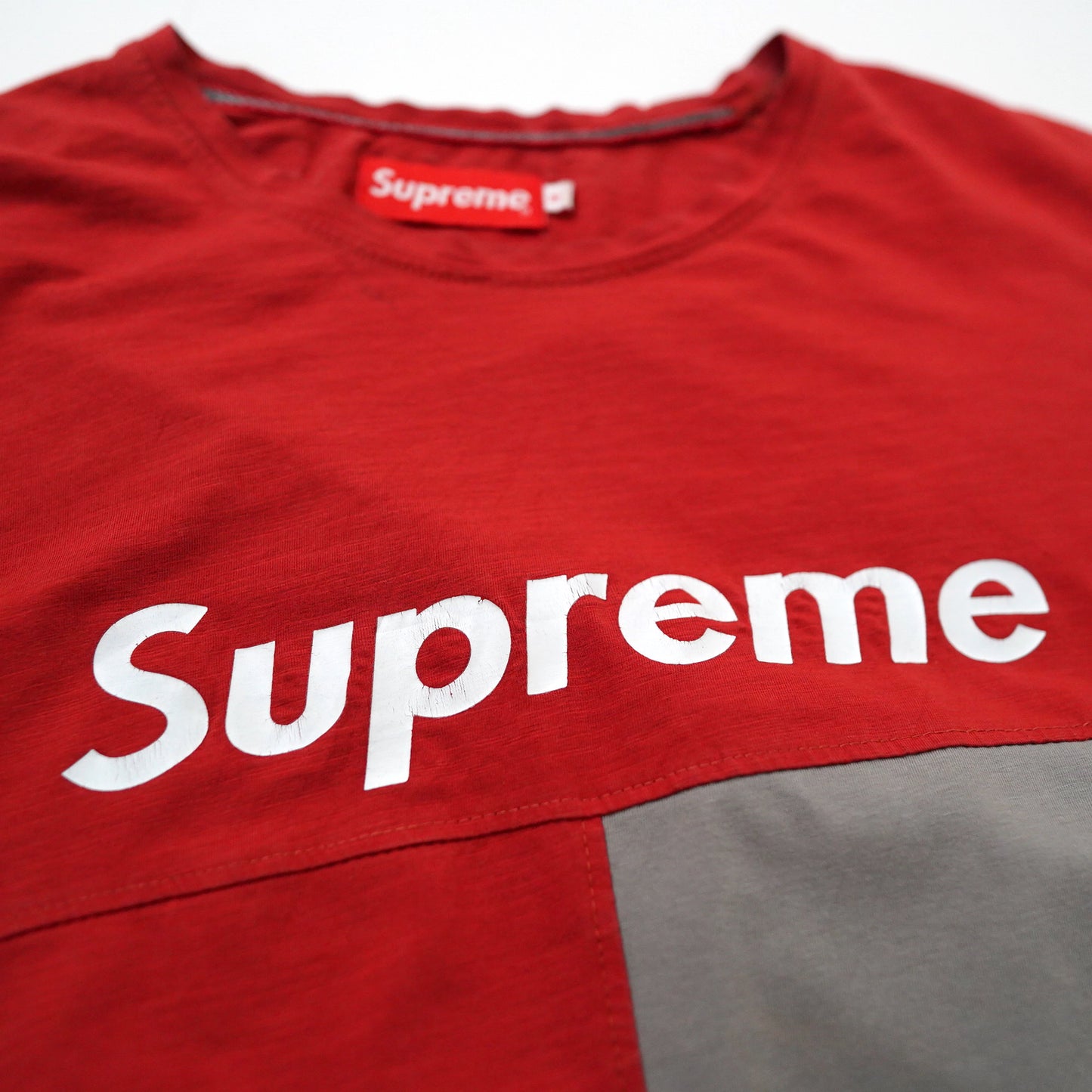 Supreme logo tee