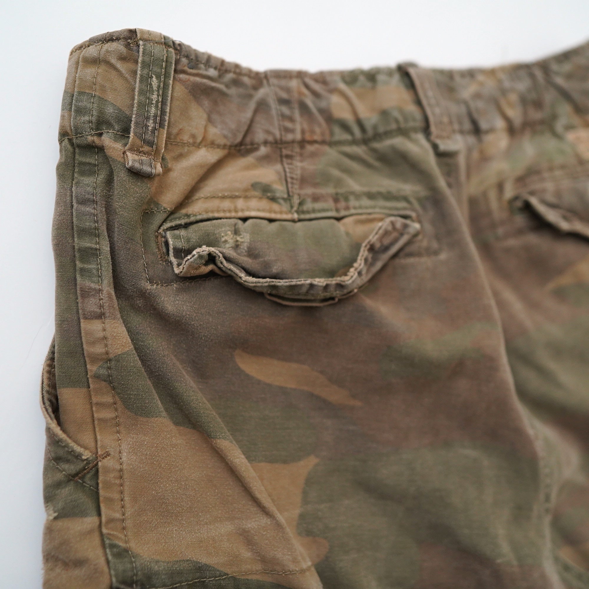 00s Abercrombie & Fitch military short pants – NEVERKNOWS