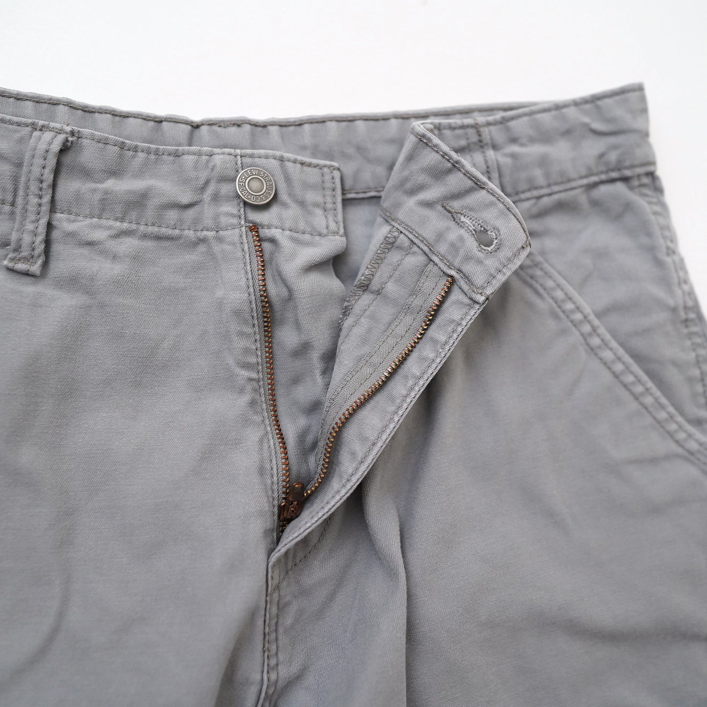 Levi's short pants