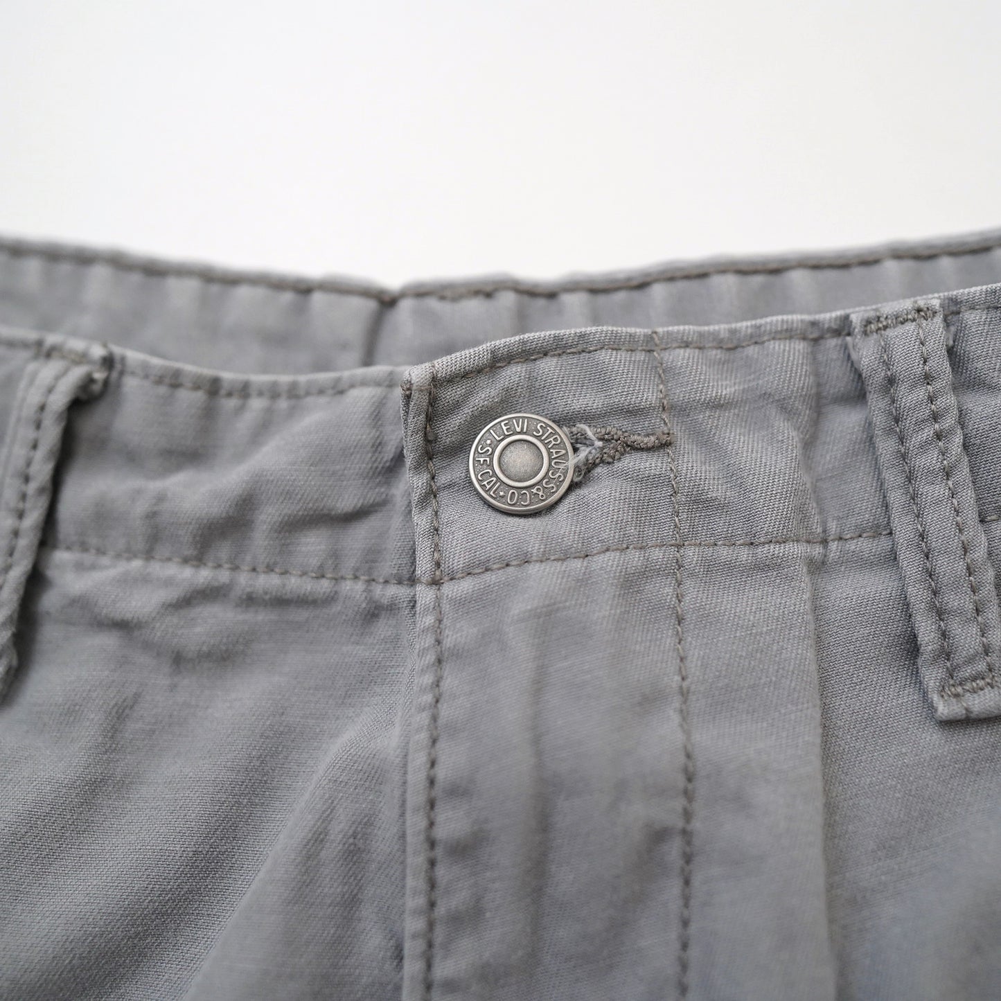 Levi's short pants