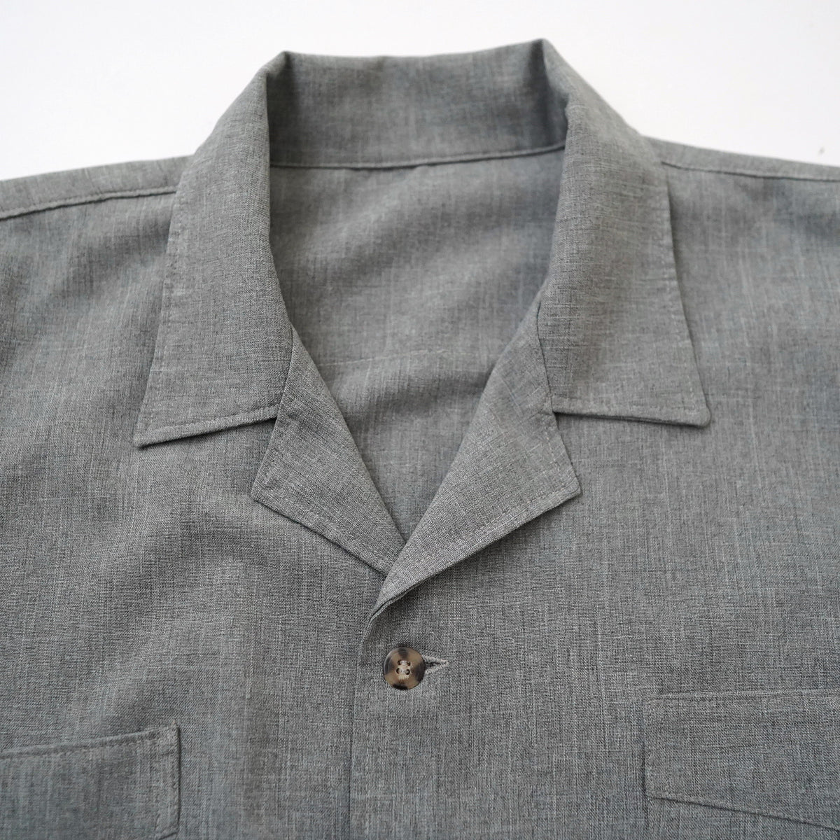 open collar half shirt