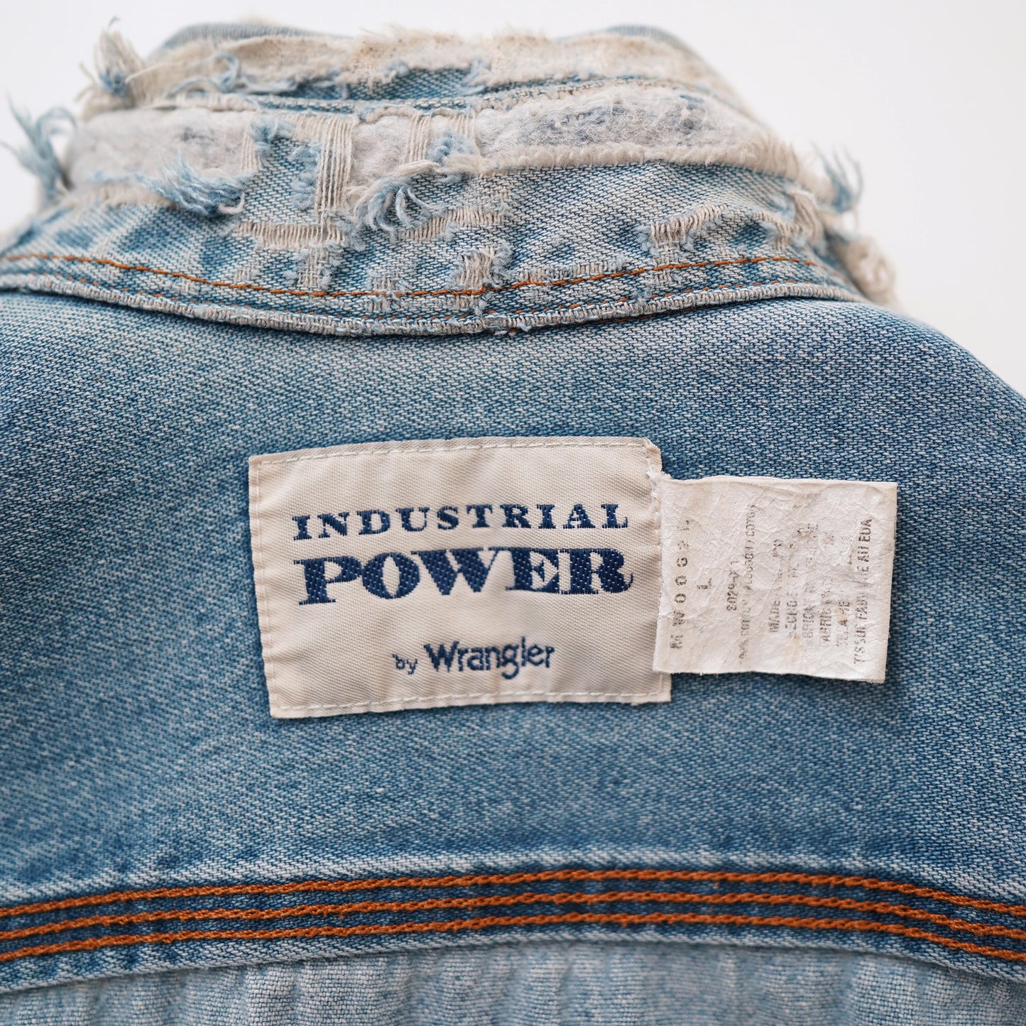 Wrangler button down collar denim shirt