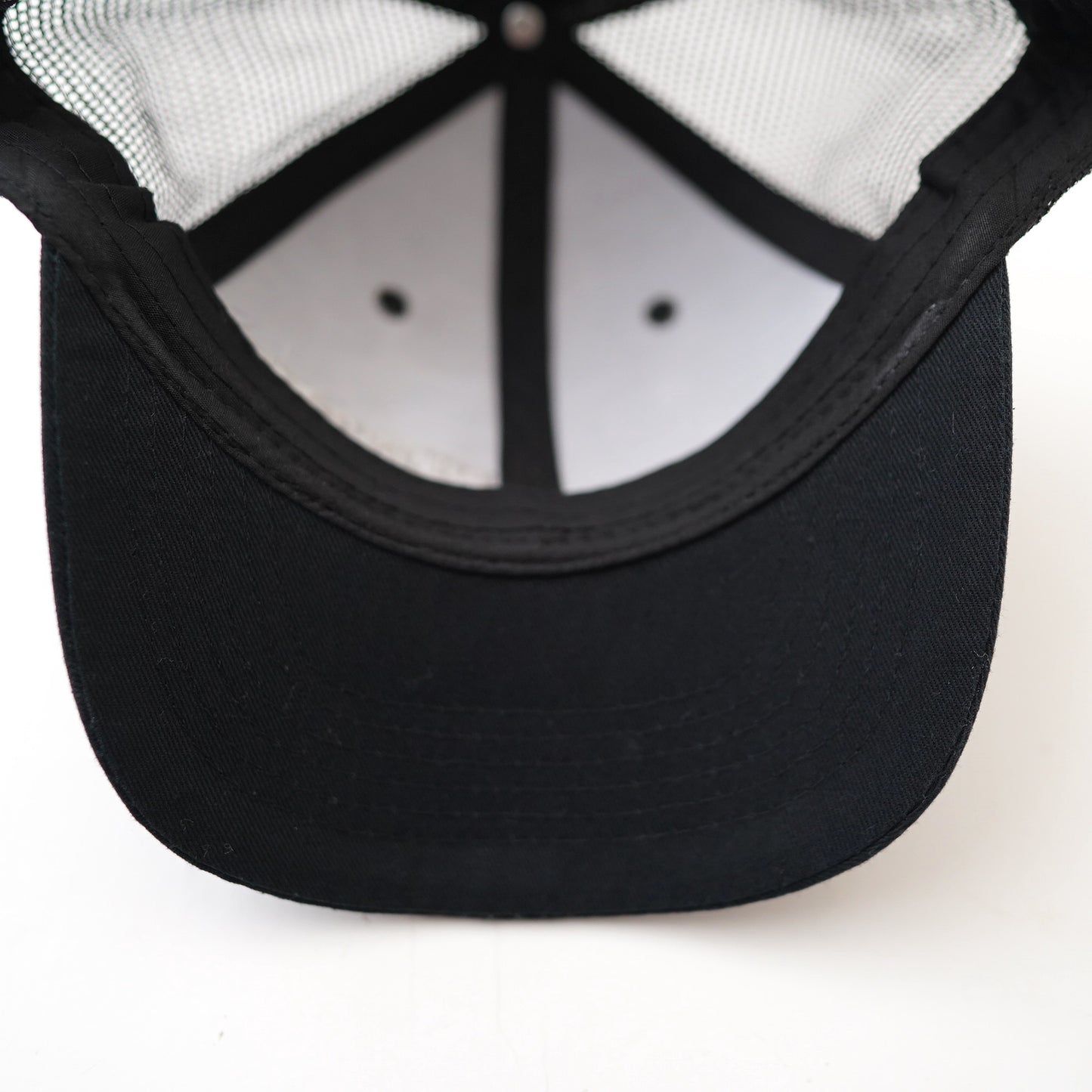 Mesh cap