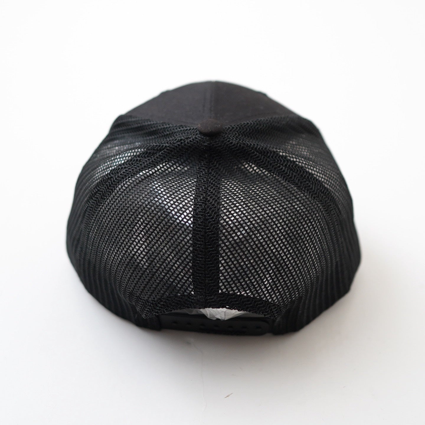 Mesh cap