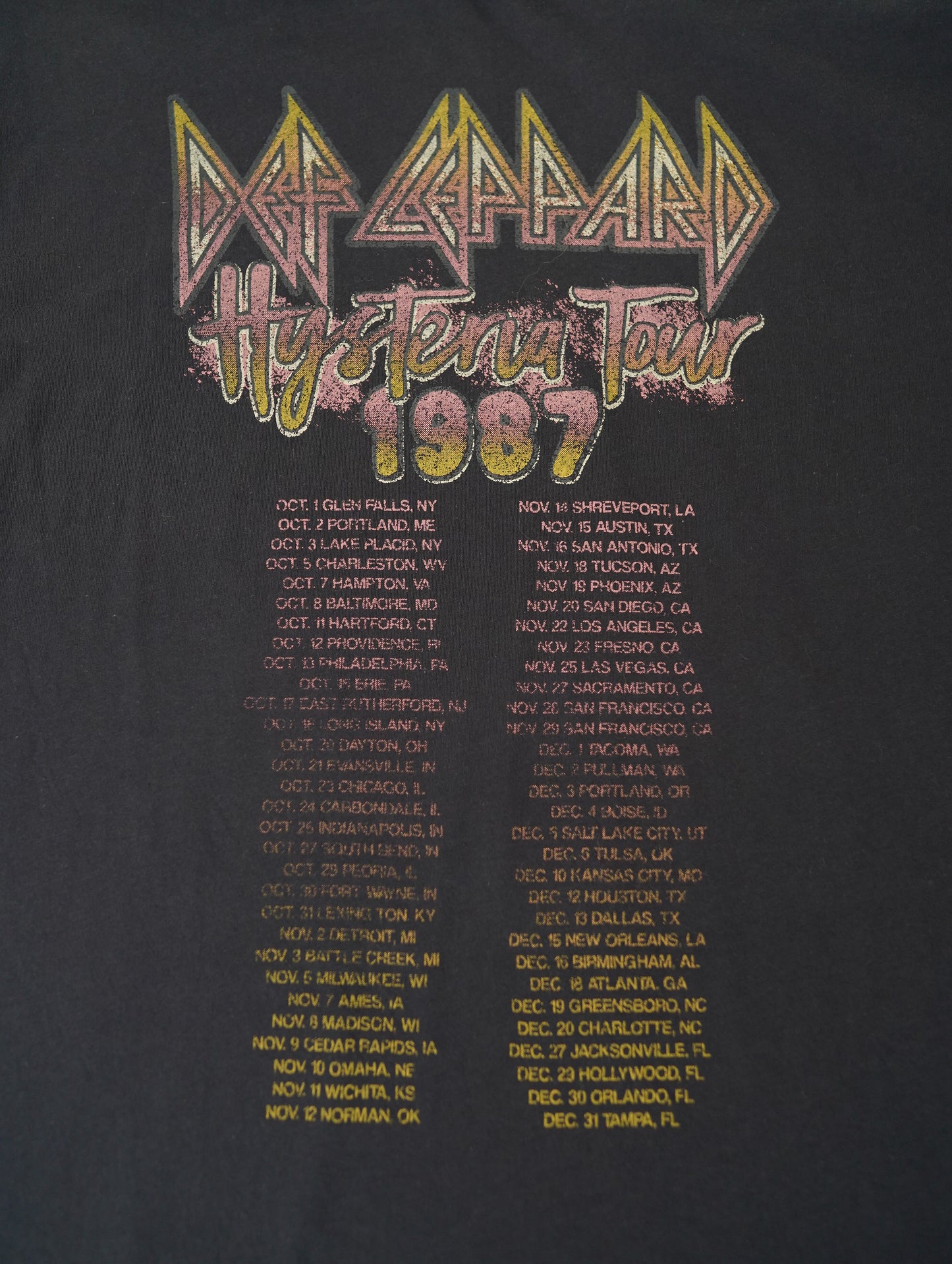 Def Leppard animal tee