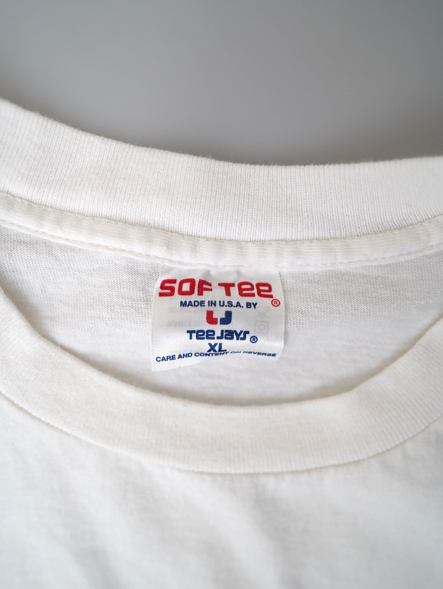 80s rubber print tee