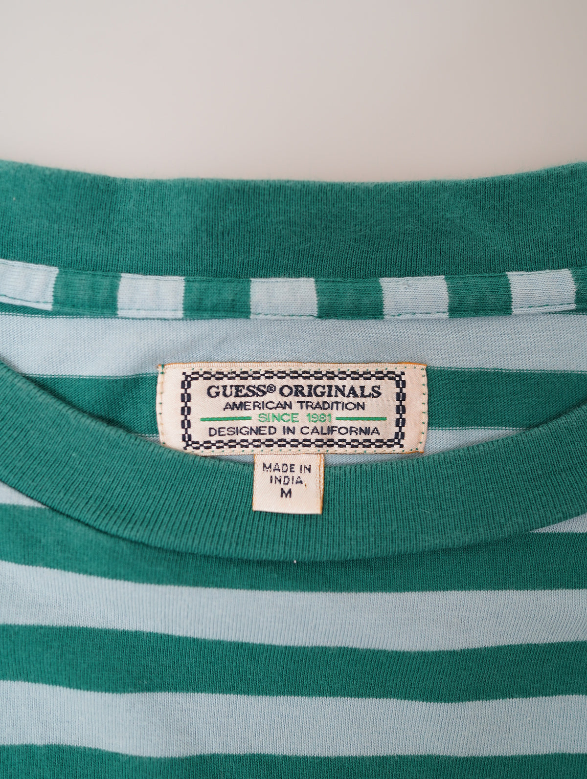 90s GUESS boarder tee
