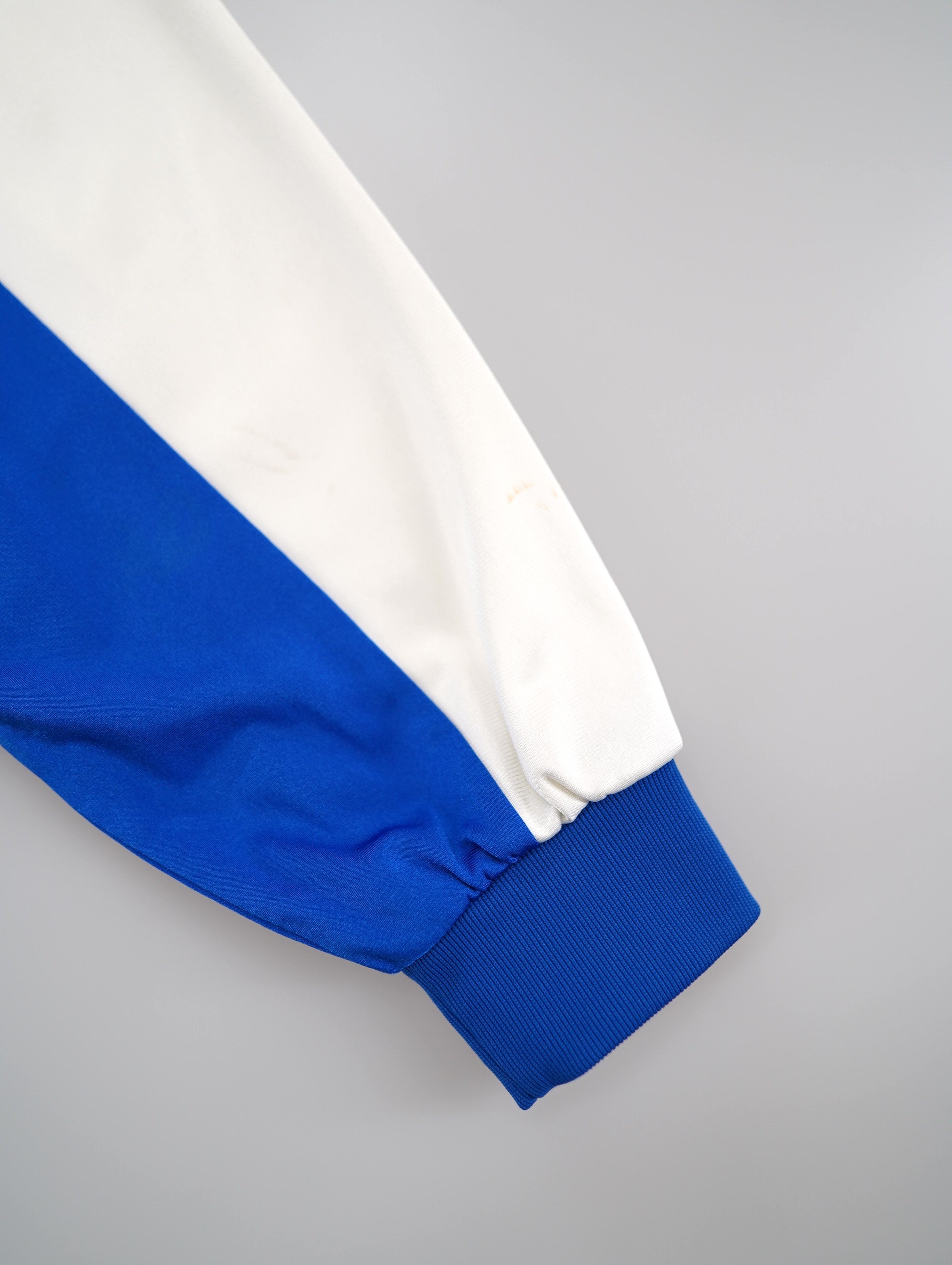 90s asics jacket – NEVERKNOWS