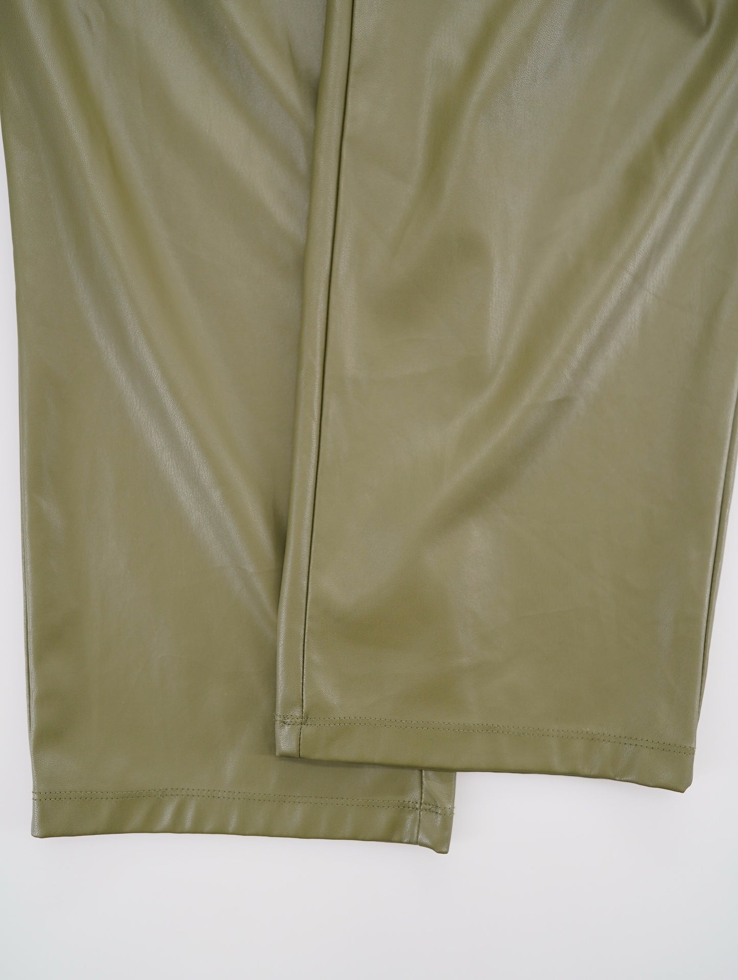 two tuck polyester pants