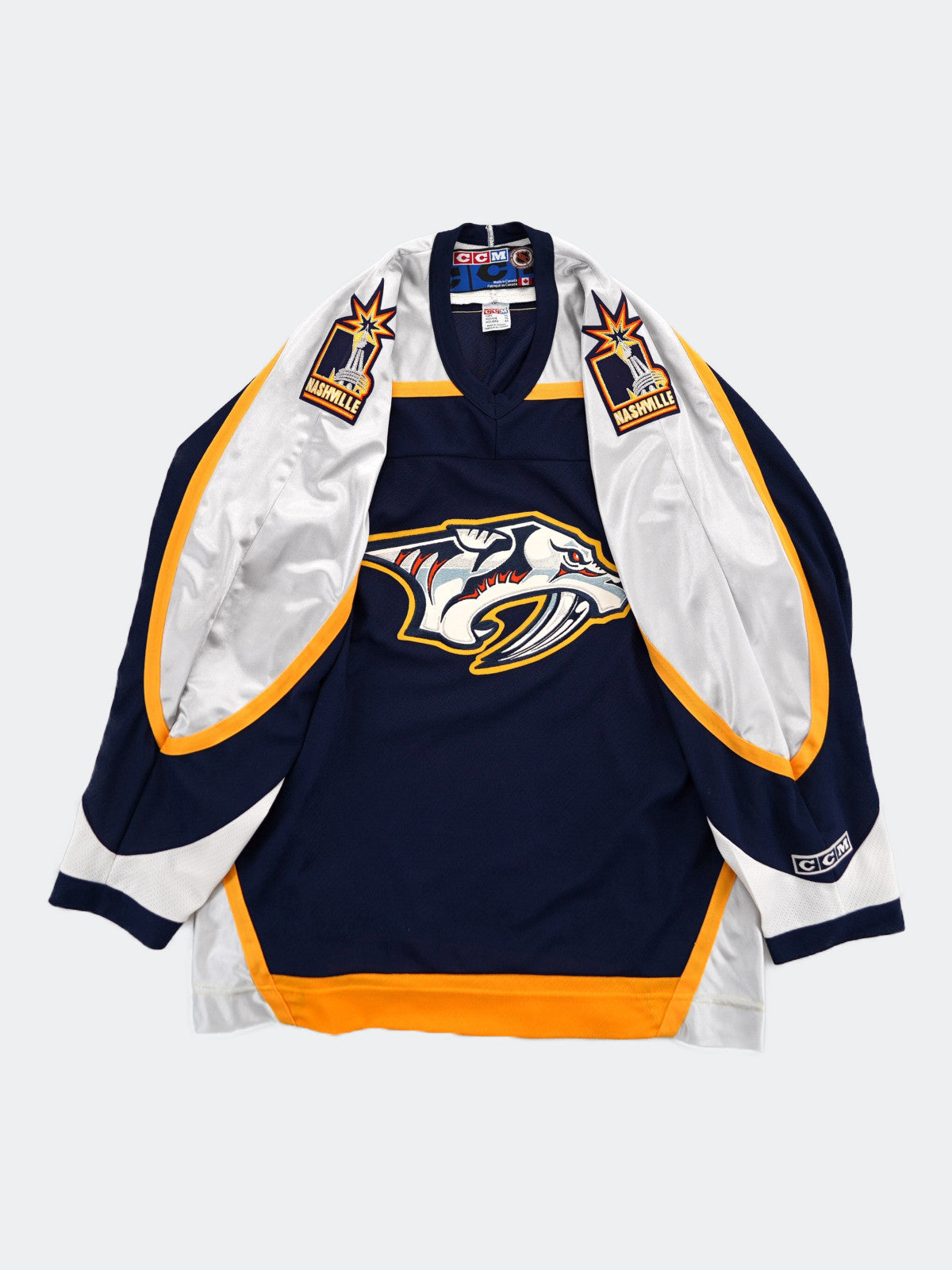NASHVILLE PREDATORS pullover