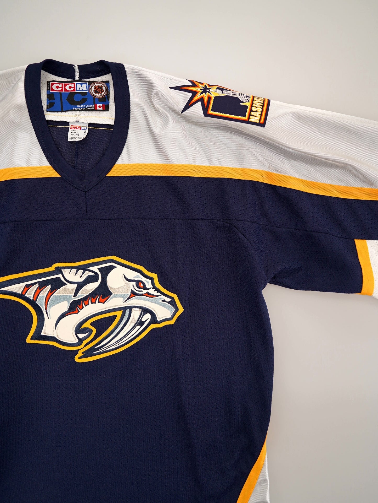 NASHVILLE PREDATORS pullover