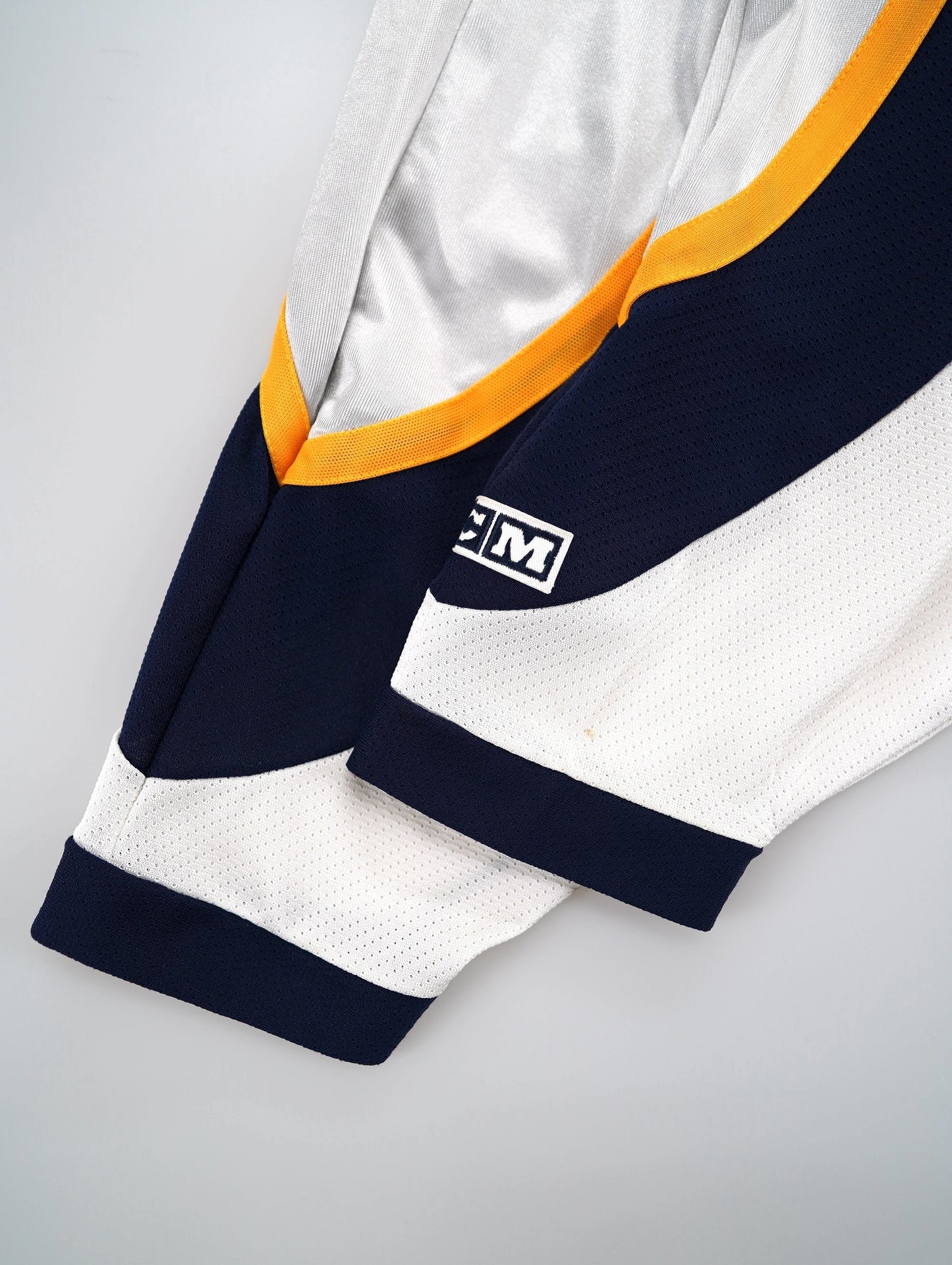 NASHVILLE PREDATORS pullover