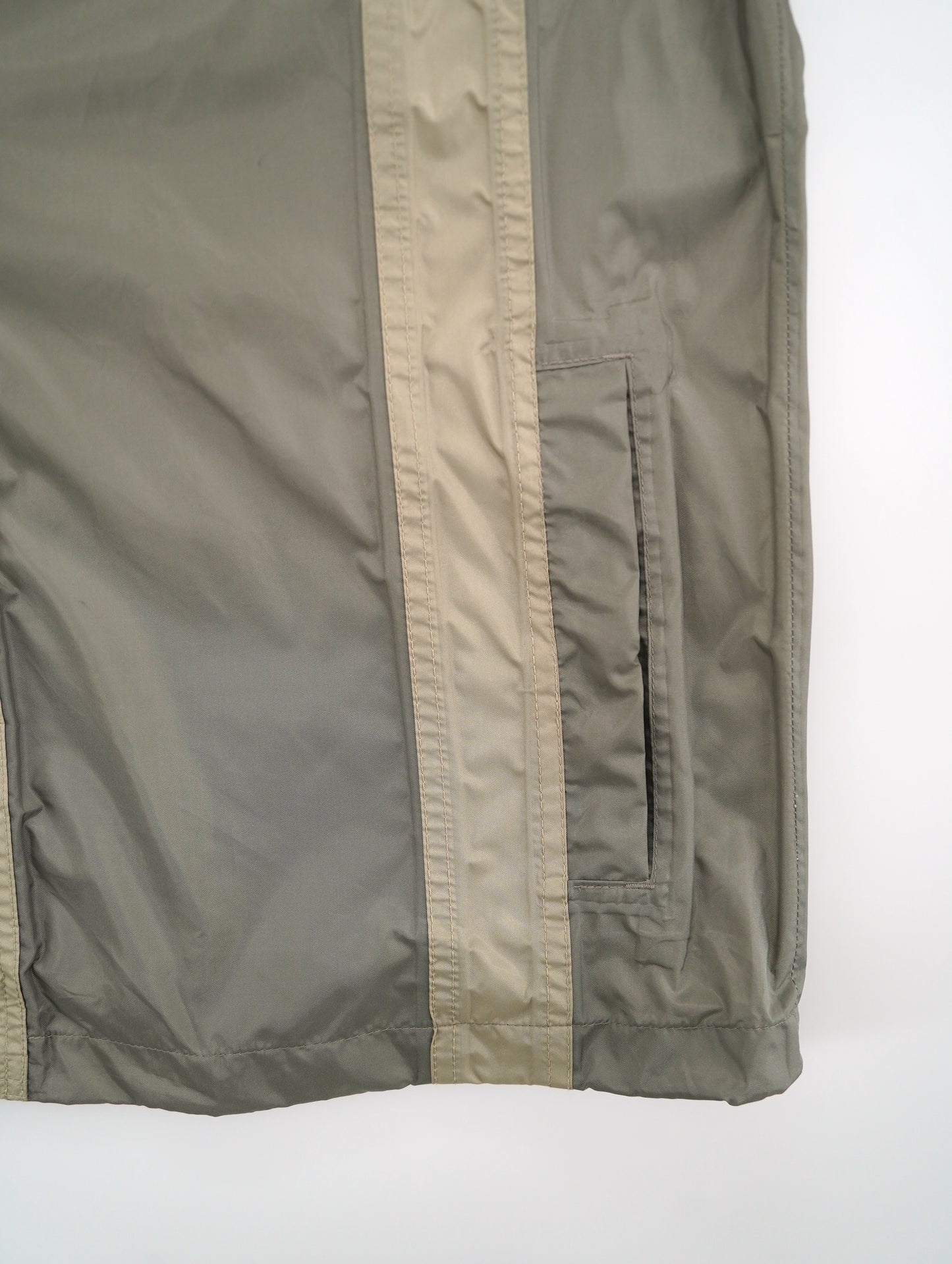 Stearns nylon jacket
