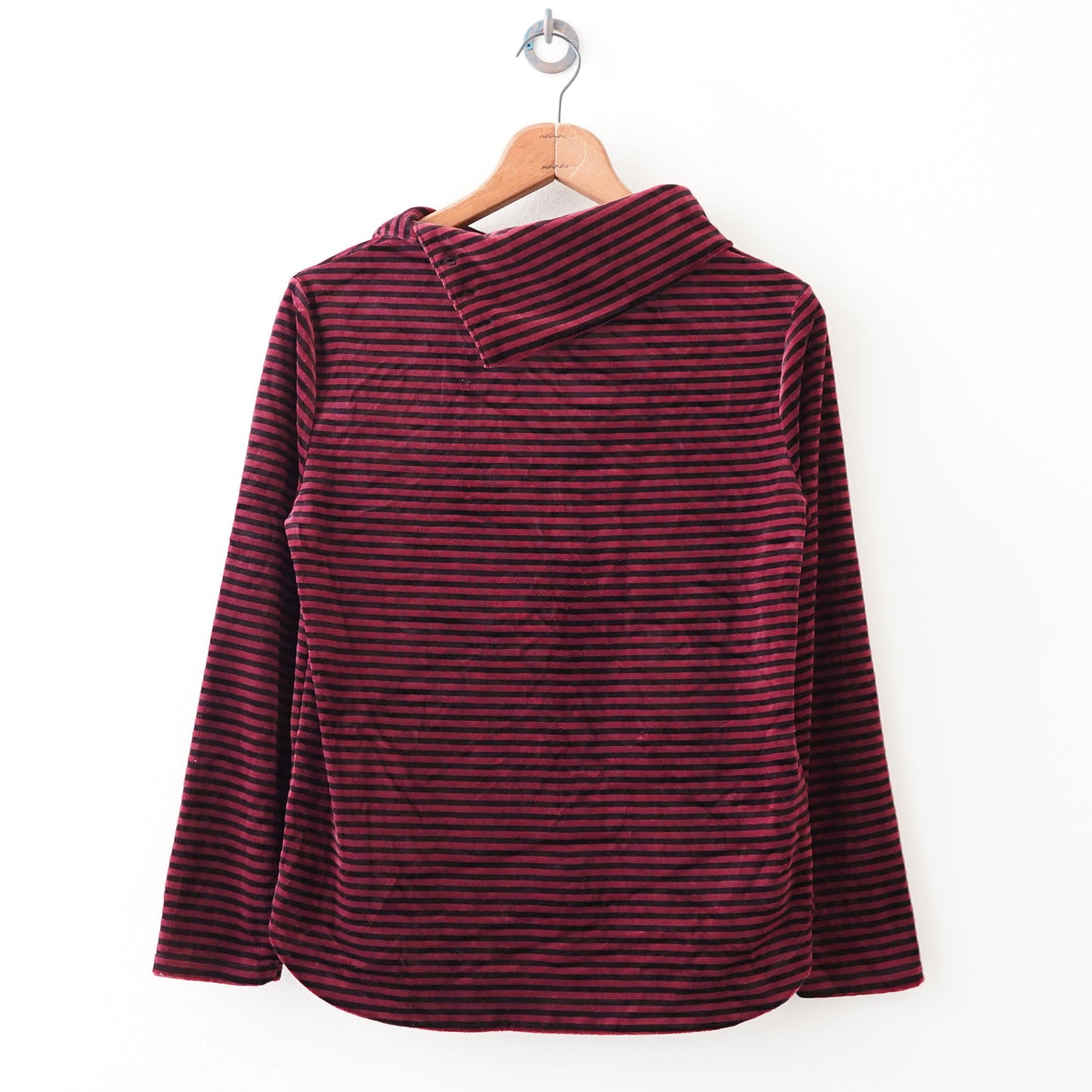 LAURA SCOTT velvet striped top