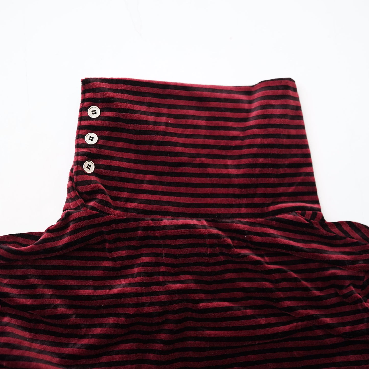 LAURA SCOTT velvet striped top