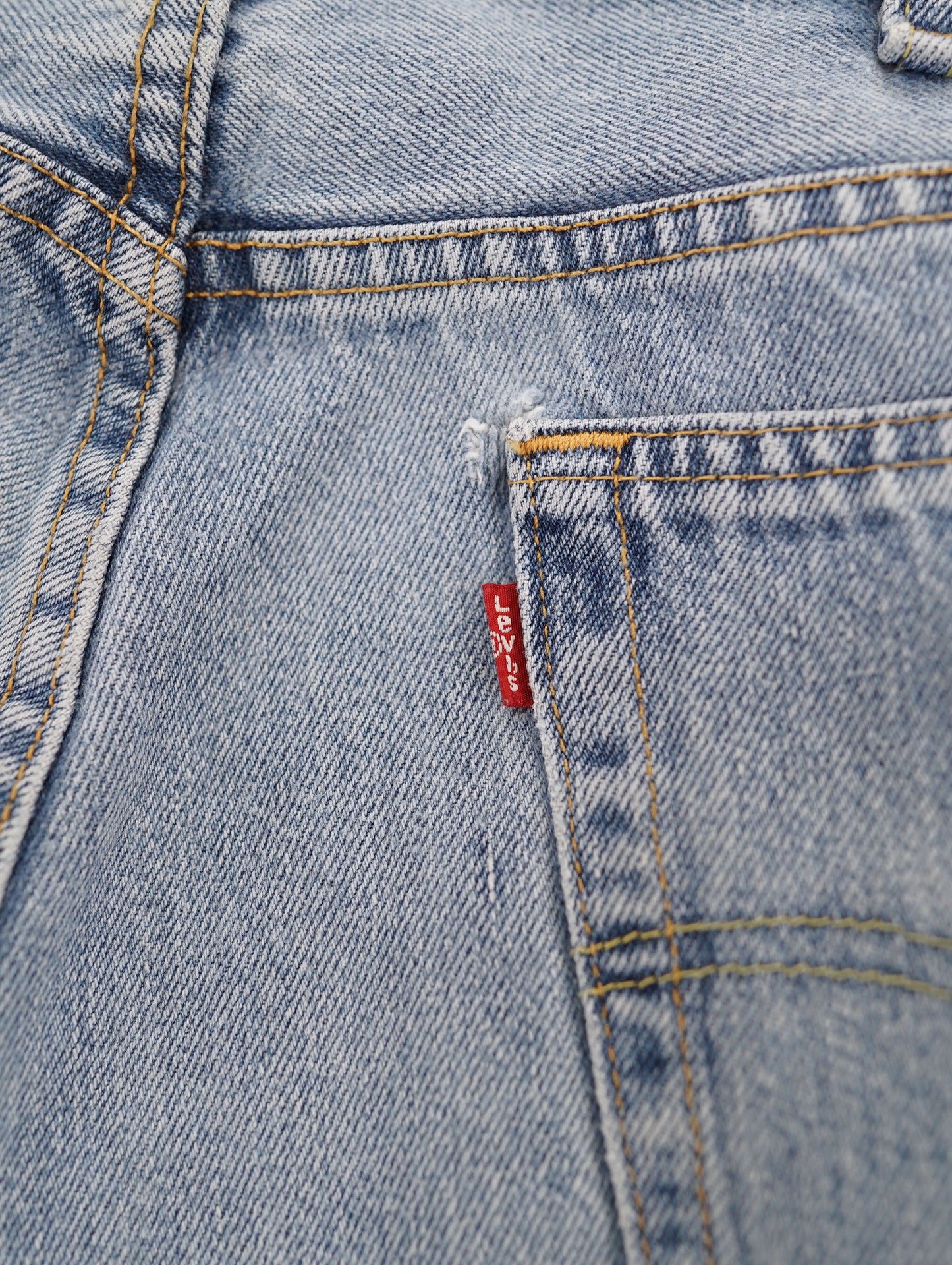 517 Levi's denim pants