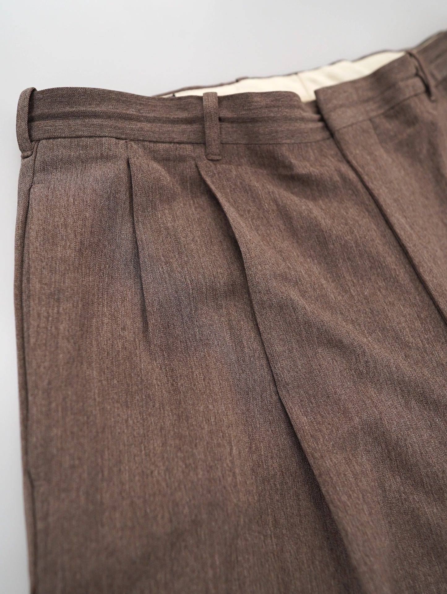 A.P.C. two tuck long pants