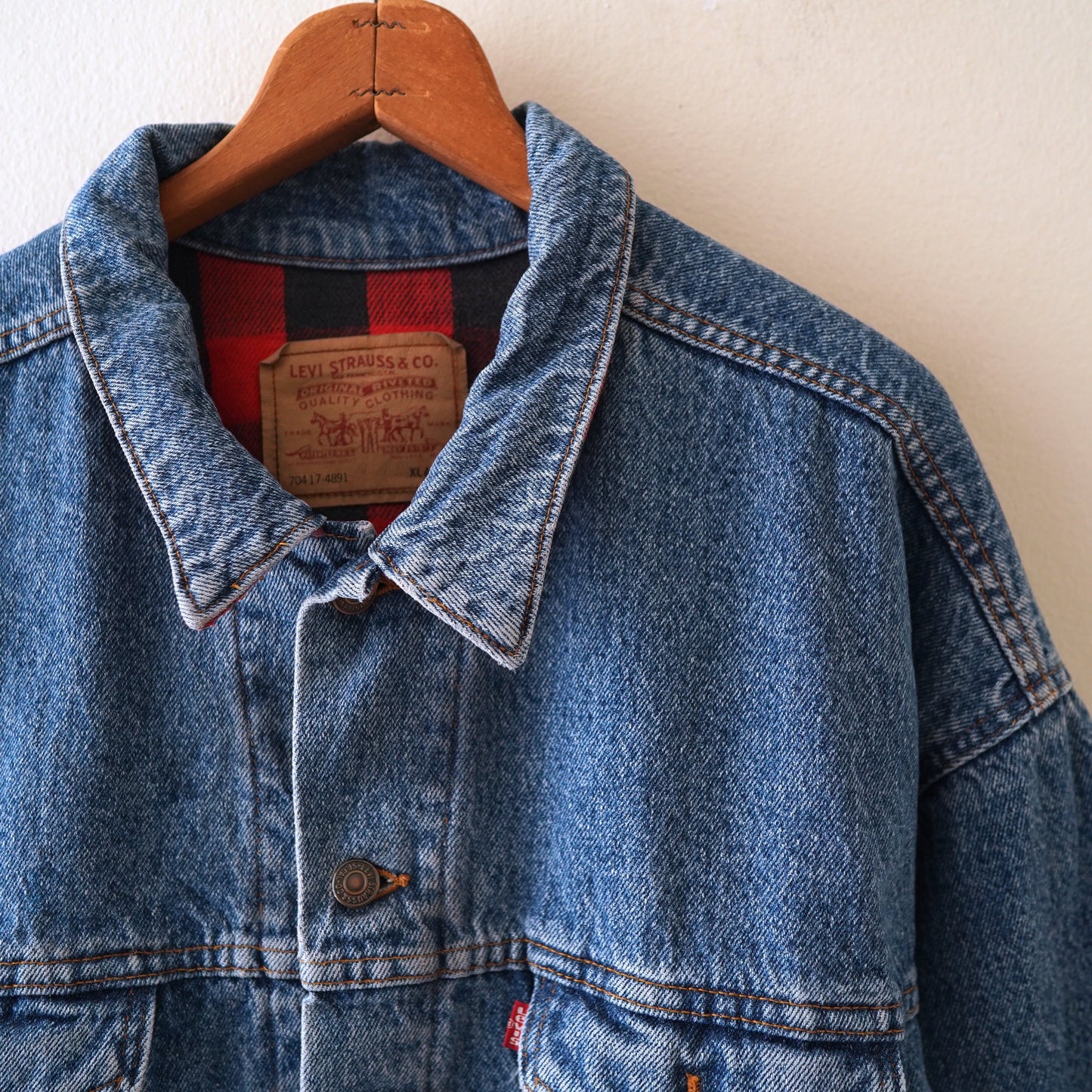 90s Levi's denim jacket