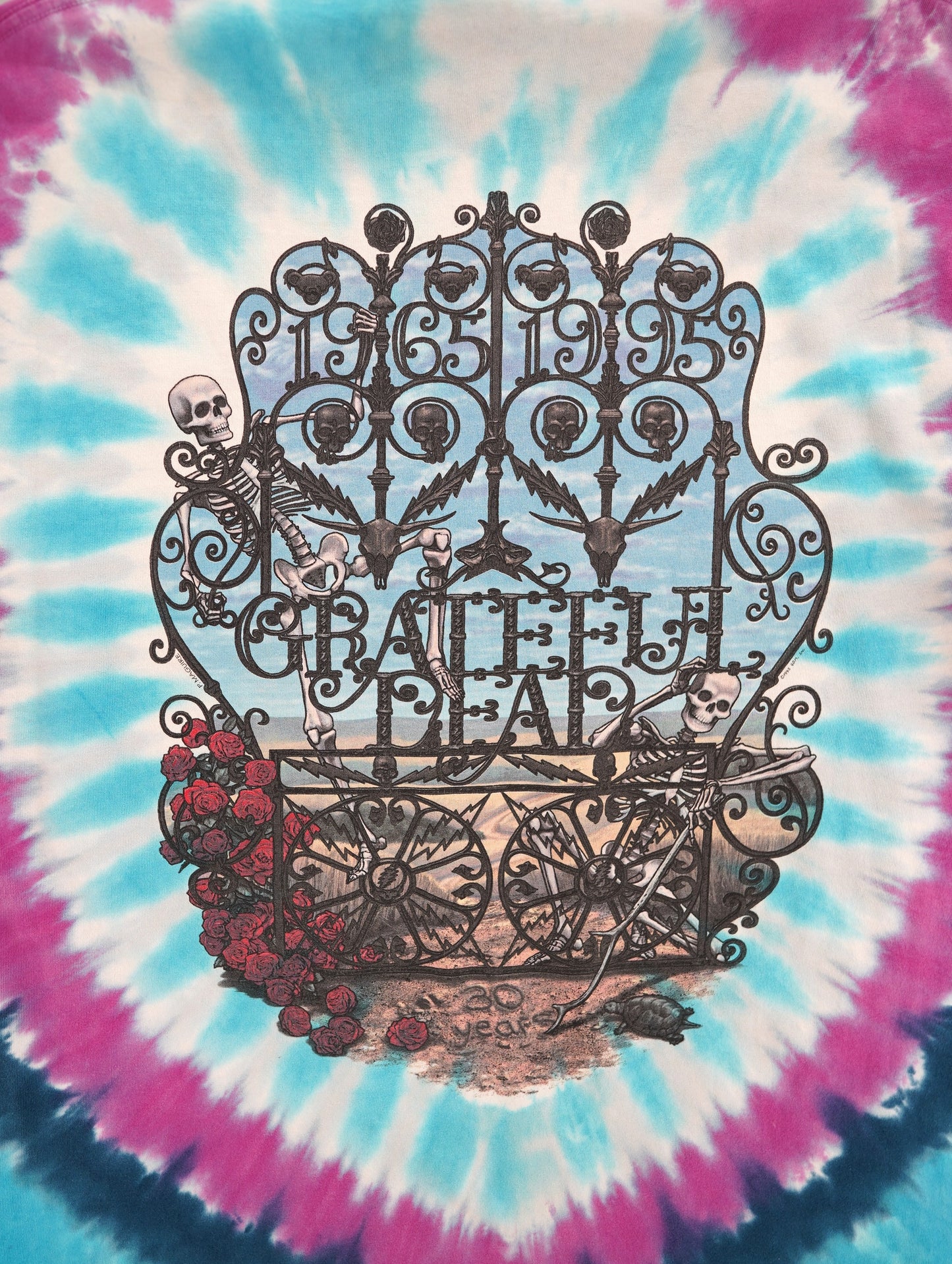 90s Grateful Dead tie-dye tee