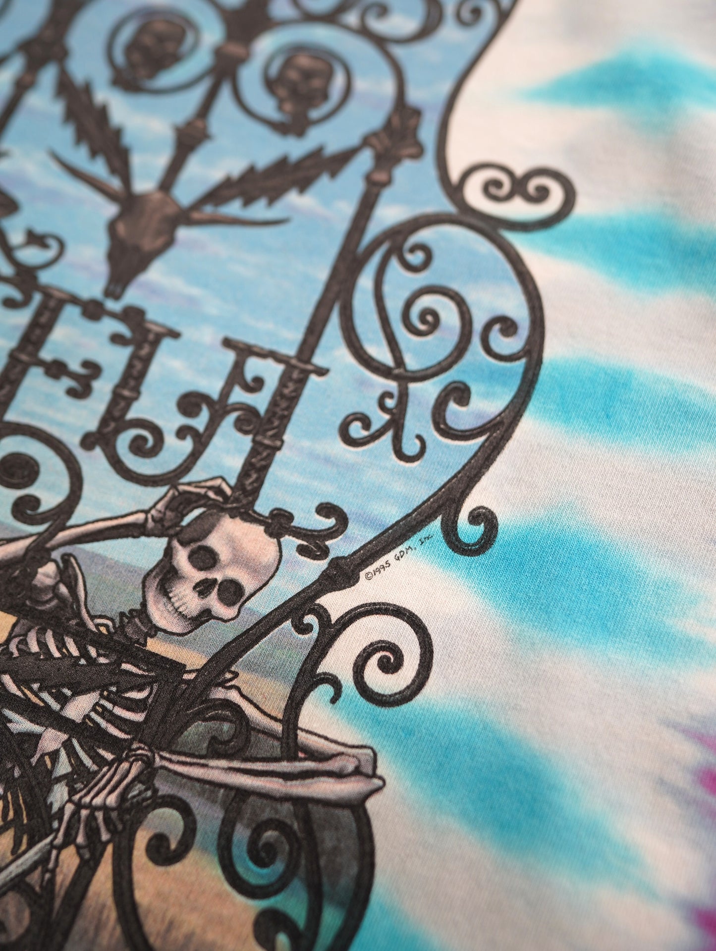 90s Grateful Dead tie-dye tee