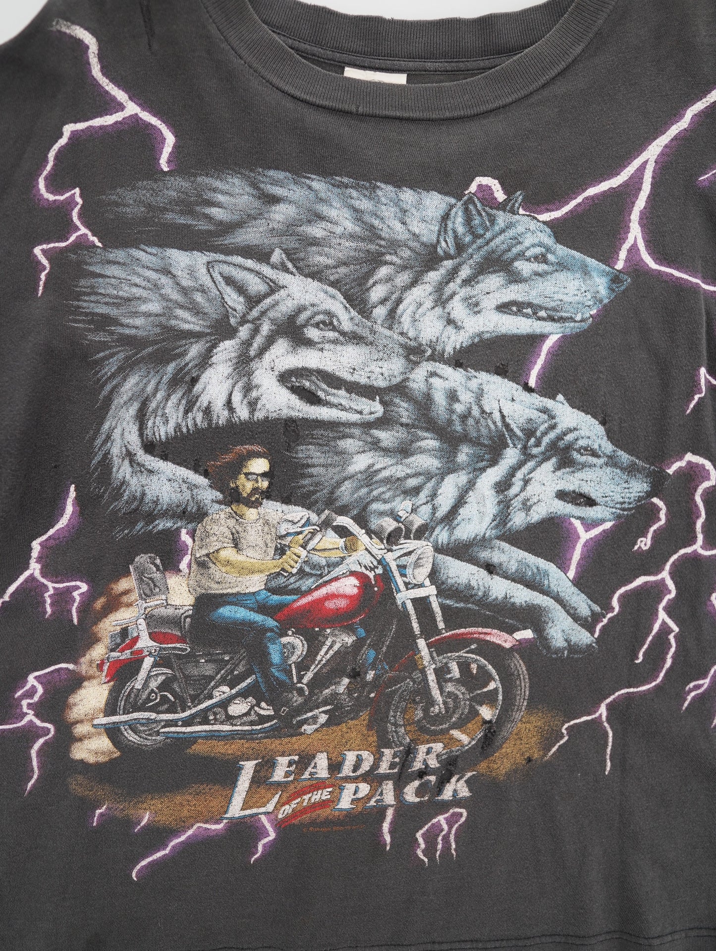90s USA thunder wolf tee
