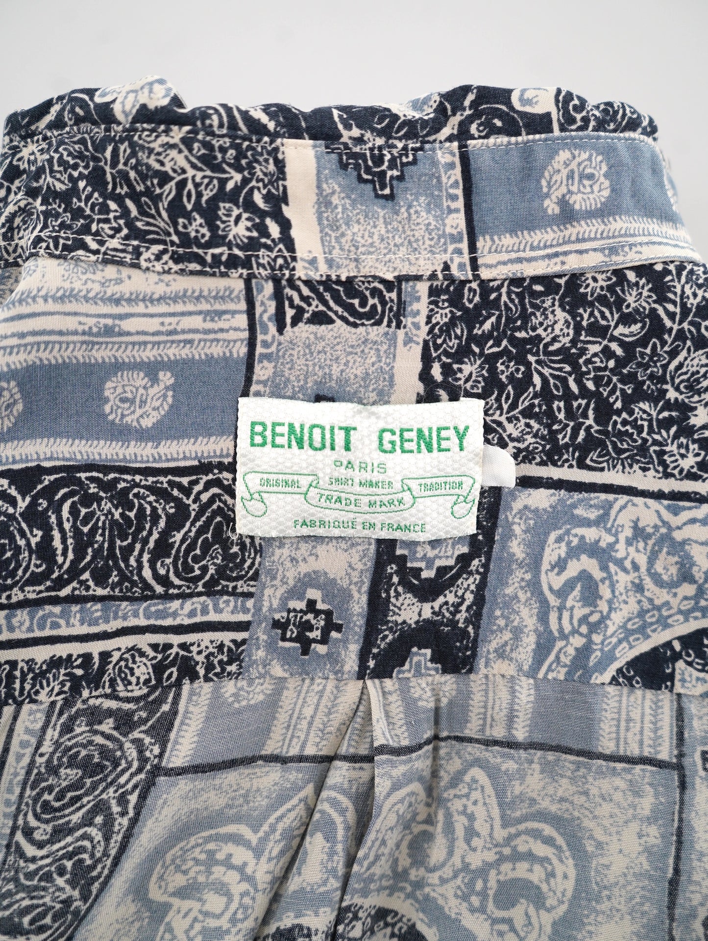 80-90s paisley shirt