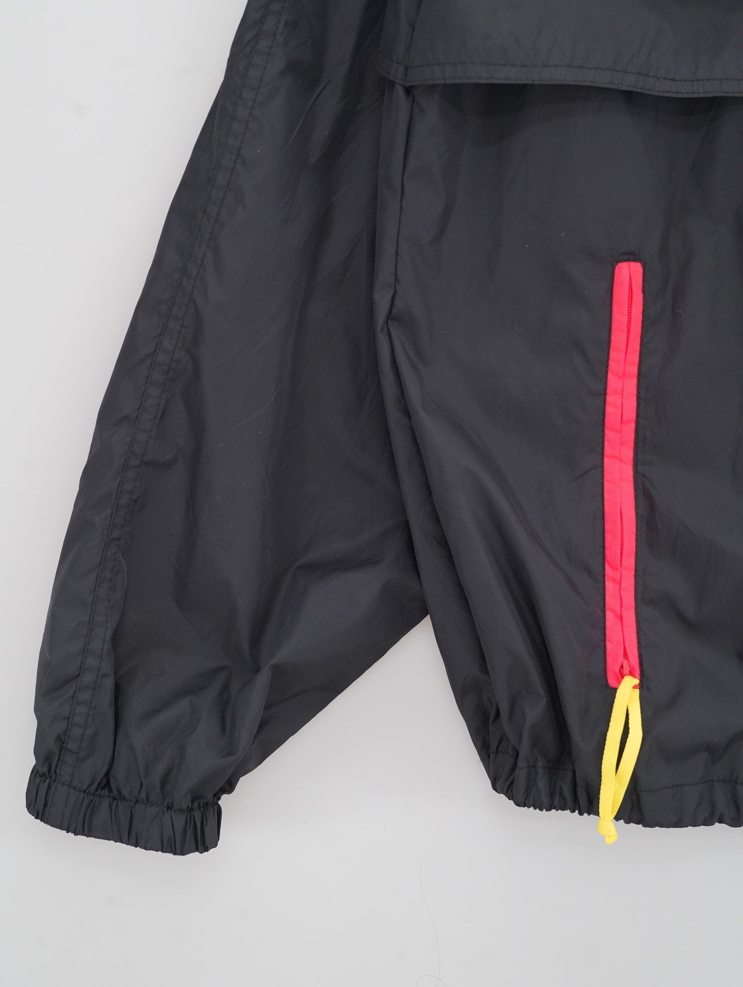 80s-90s Woolrich nylon jacket