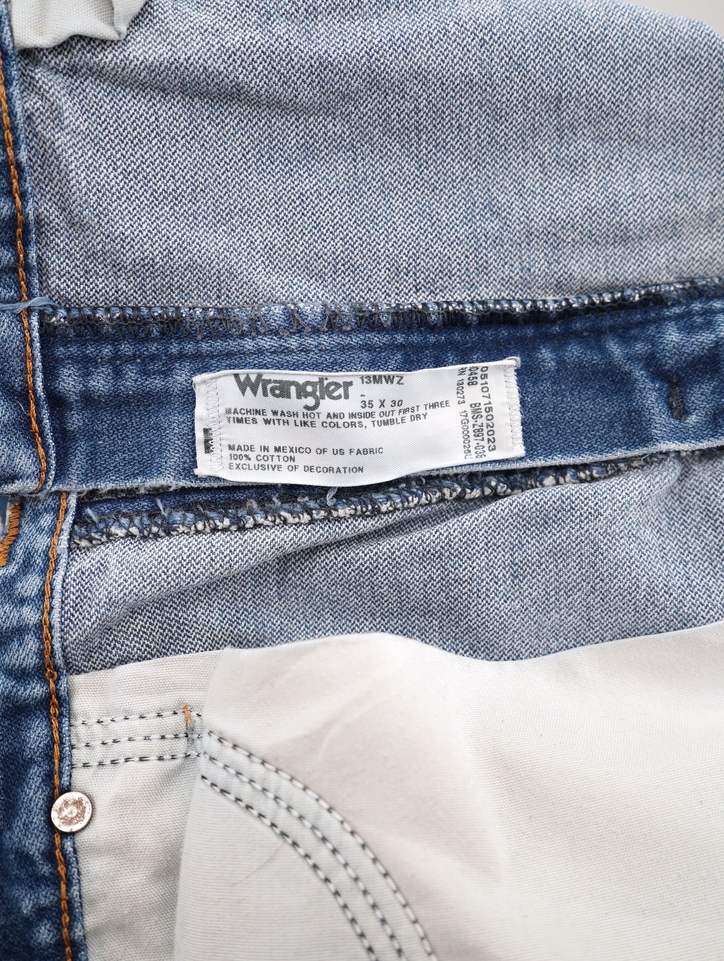 90s Wrangler denim pants