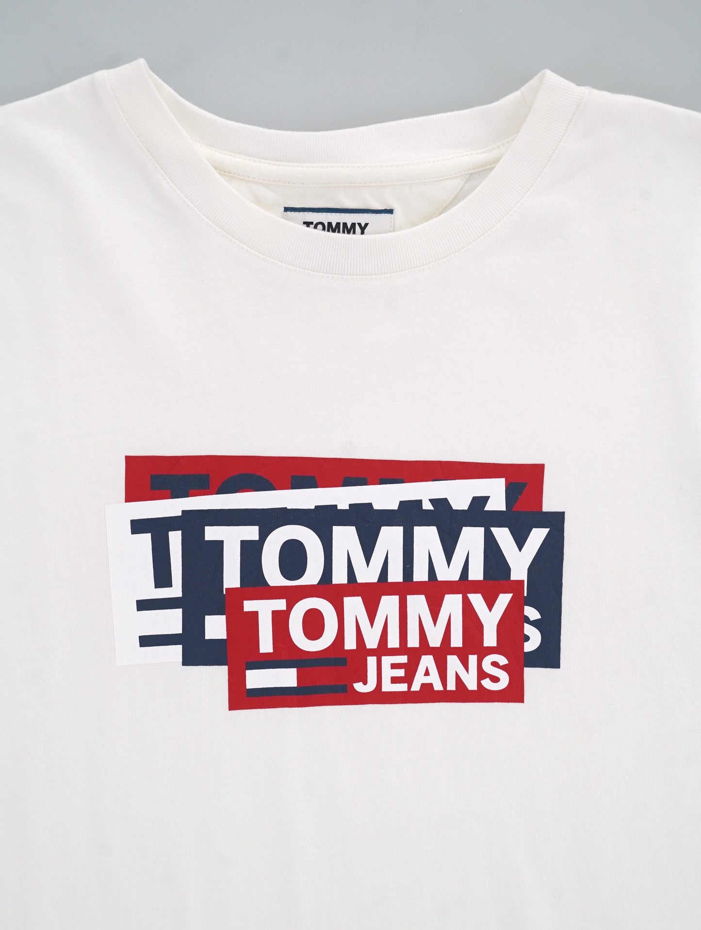 TOMMY JEANS tee