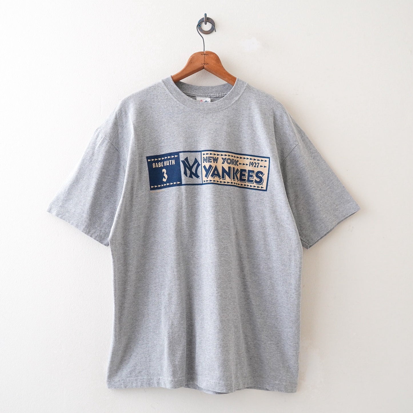 00s Majestic YANKEES tee